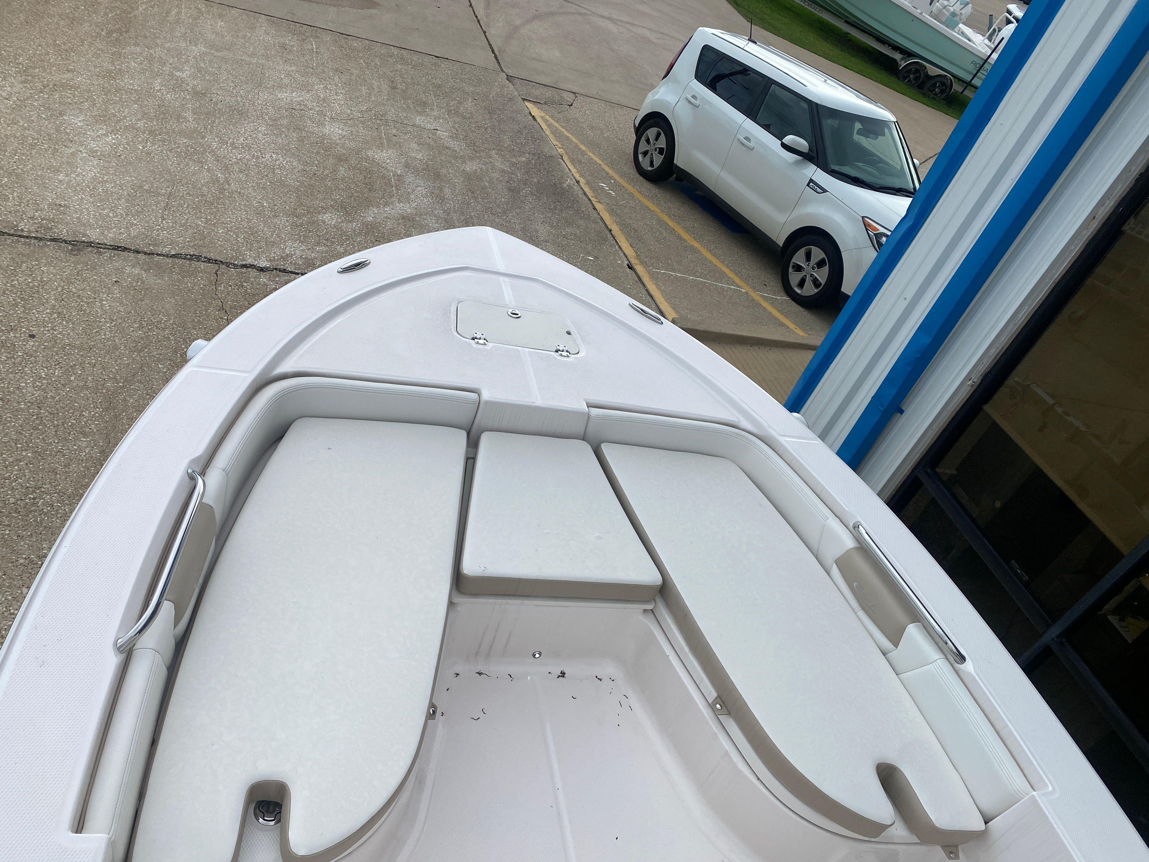 2025 ROBALO 206 CAYMAN STD - Image 14