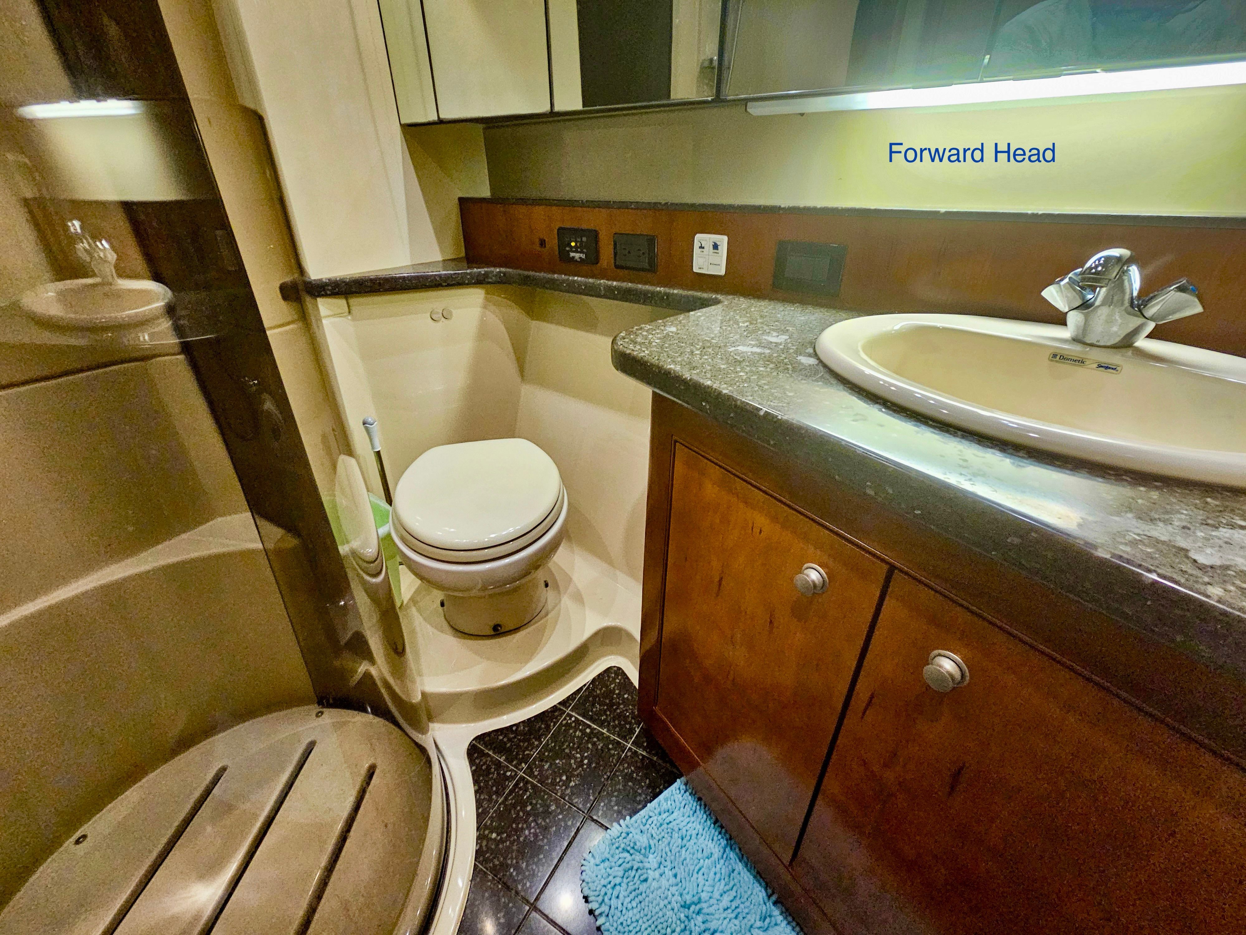 2008 Cruisers Yachts 455 Express Motoryacht - 27