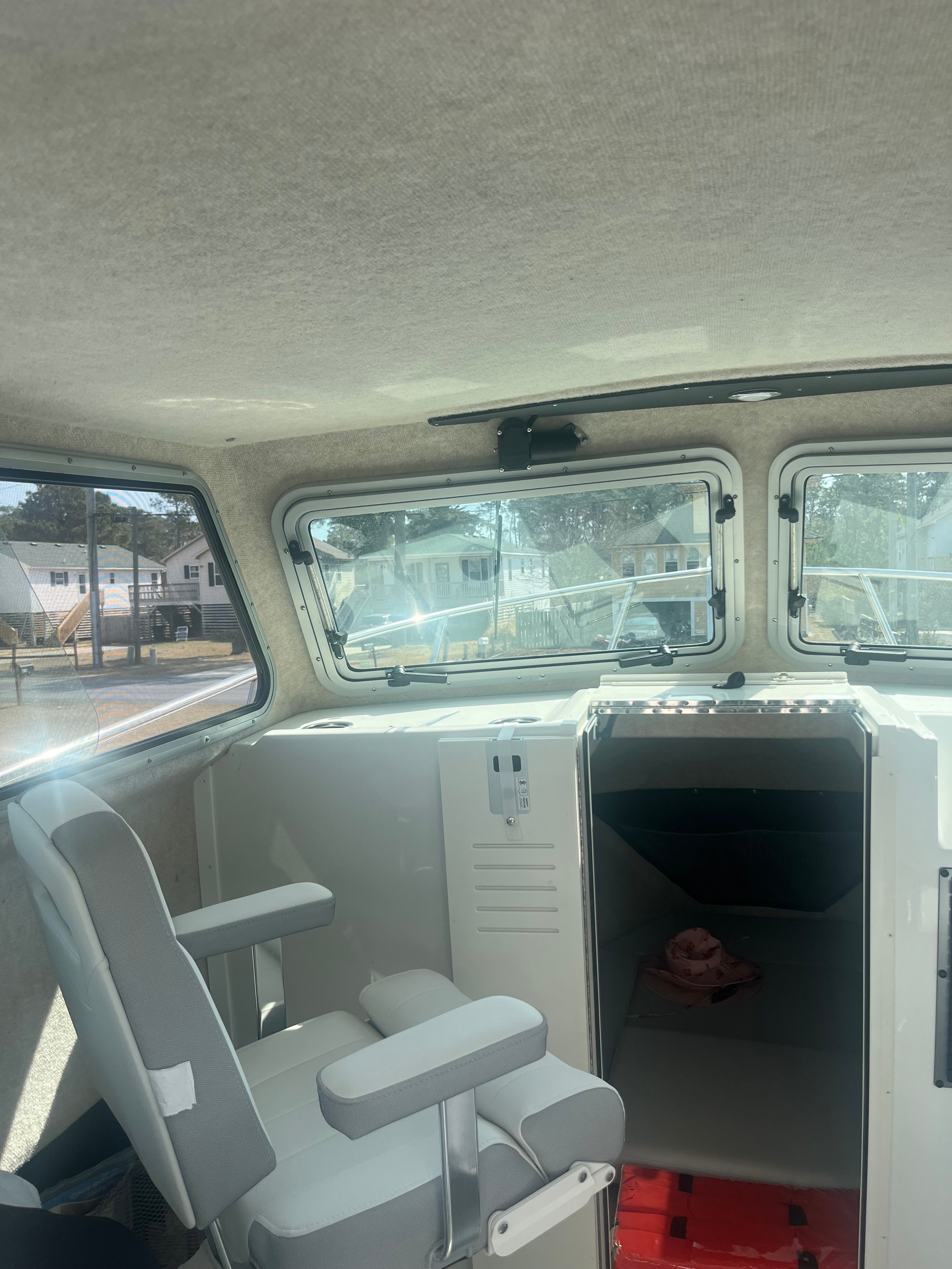 2024 Parker 2520 XLD Sport Cabin - 10