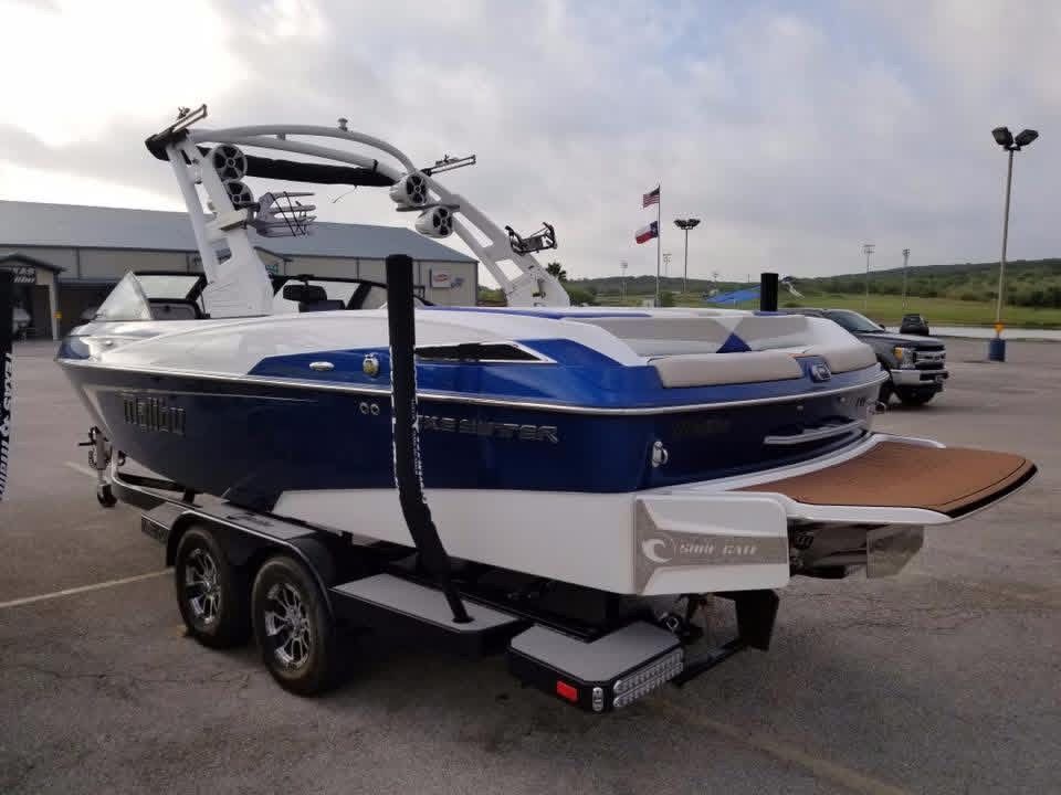 2017 Malibu Wakesetter 23 LSV - 4