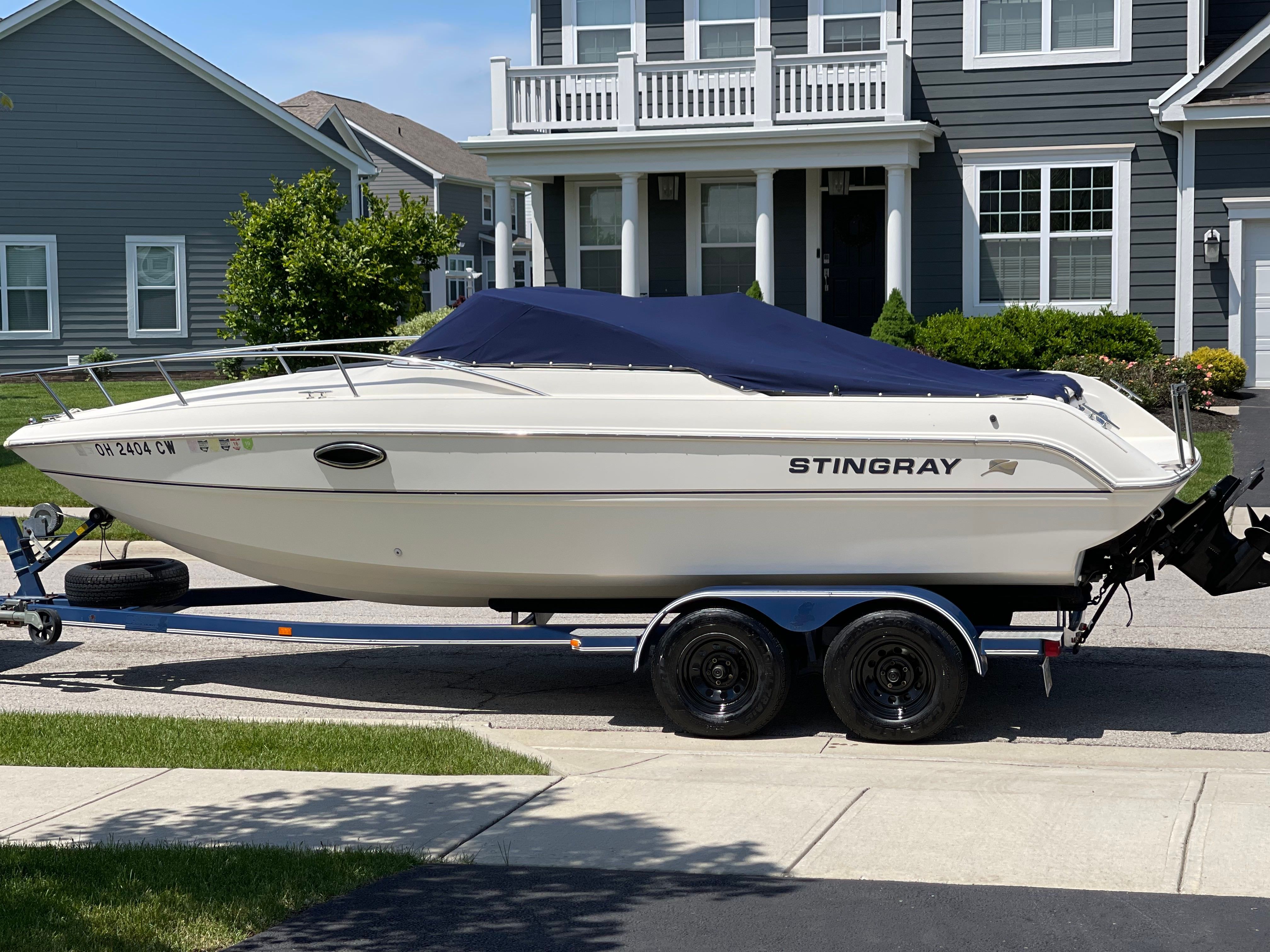 2000 Stingray 220 CS