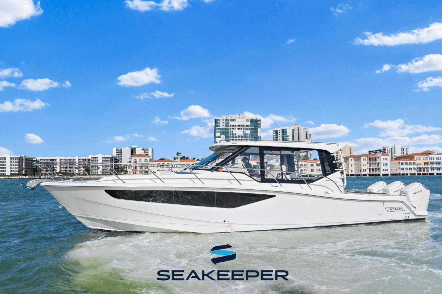 2022 Boston Whaler 405 Conquest
