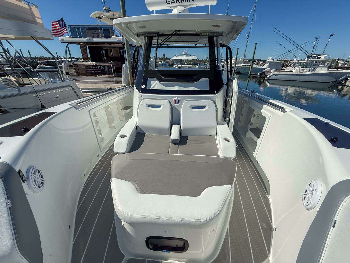 2026 Wellcraft 38 T-Top - Image 11