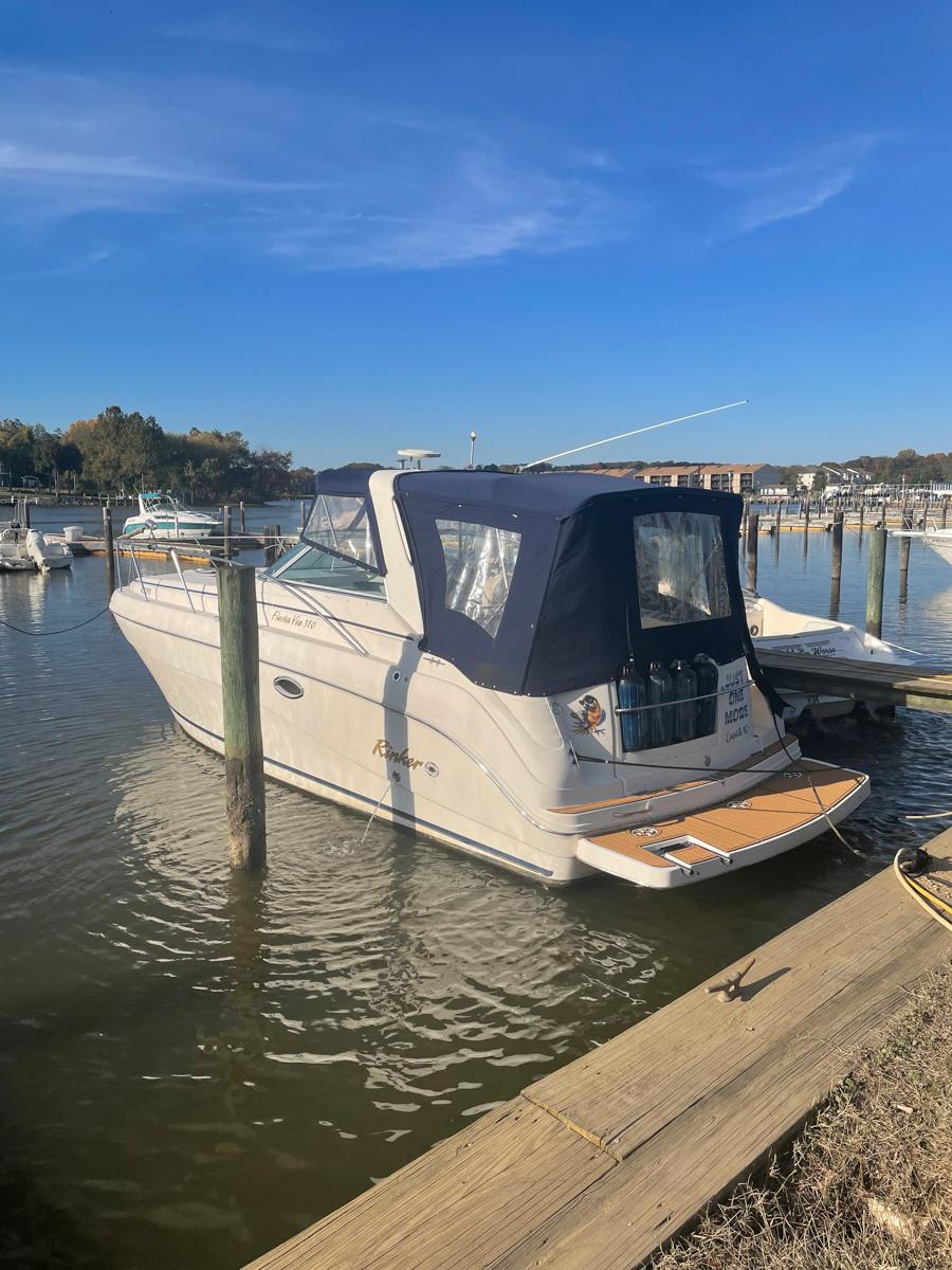 2001 Rinker Fiesta Vee 310