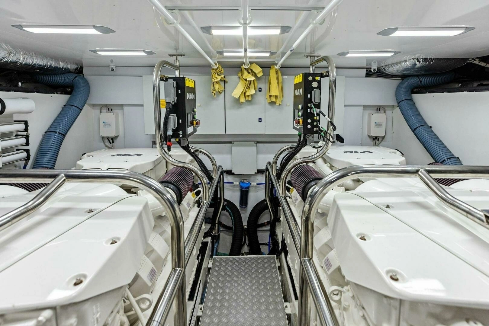 2018 Princess Y75 Motor Yacht - Image 59