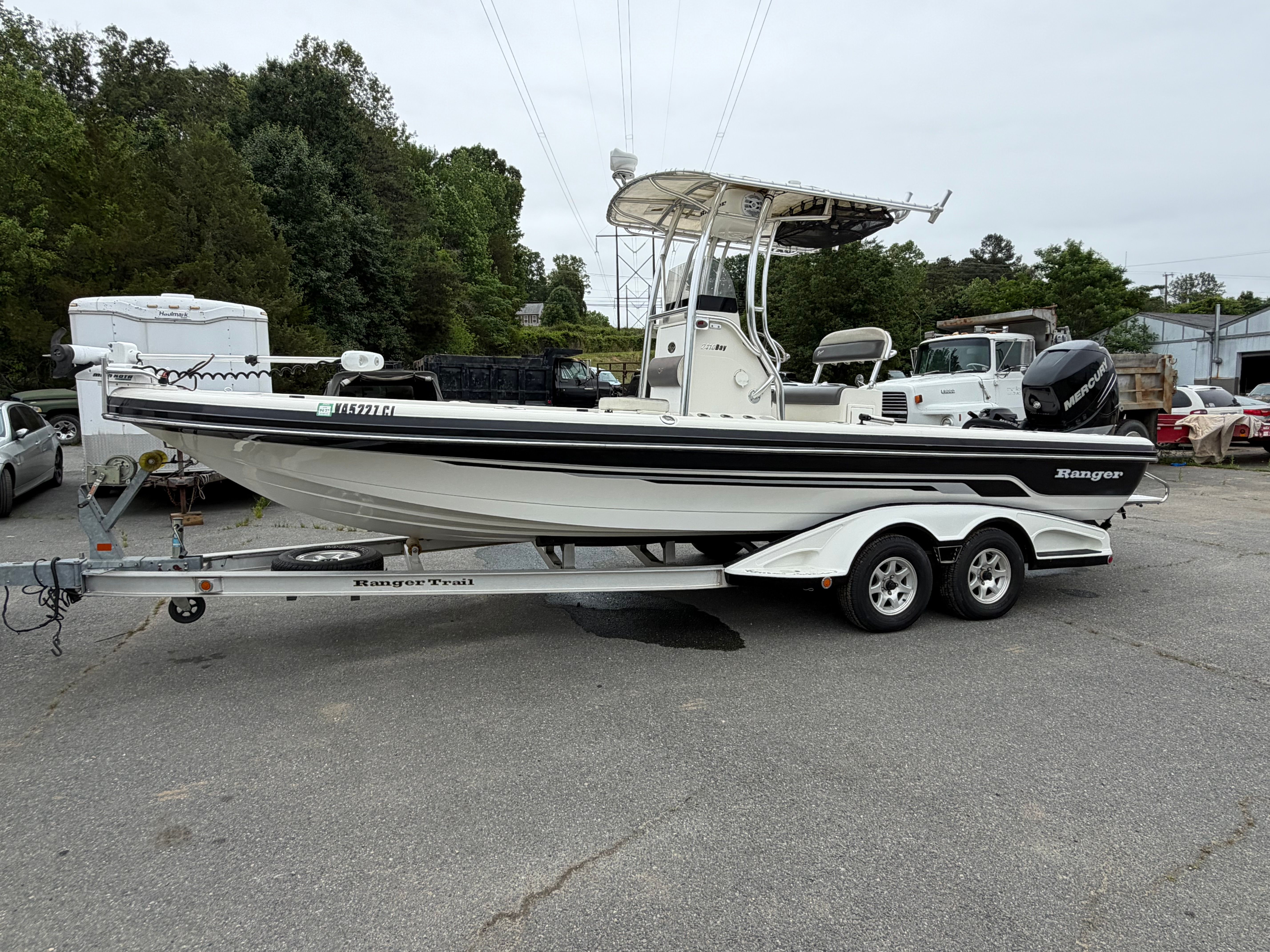 2008 Ranger 2400 Bay Ranger