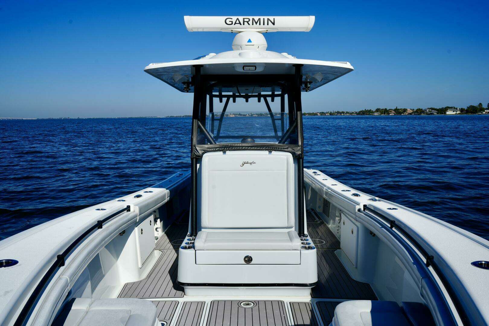 2023 Yellowfin 32 Offshore - Image 14