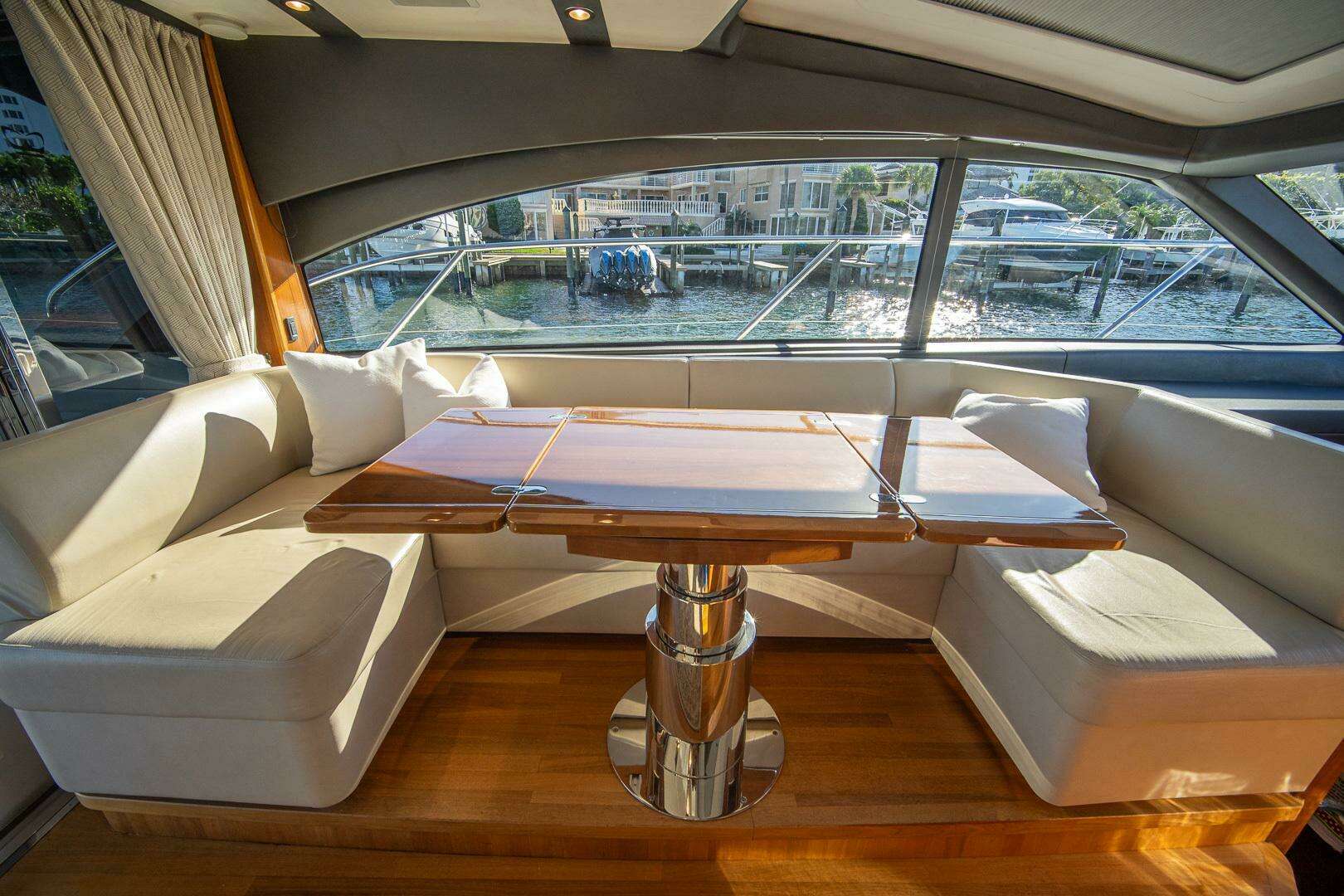 2016 Princess V48 - Image 13