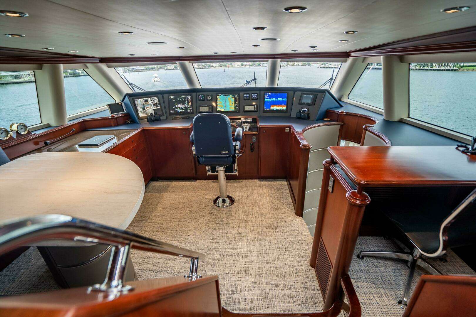 2004 Crescent Raised Pilothouse - Image 38