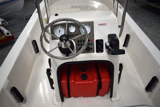 2025 Carolina Skiff E20 JVX Center Console - 24