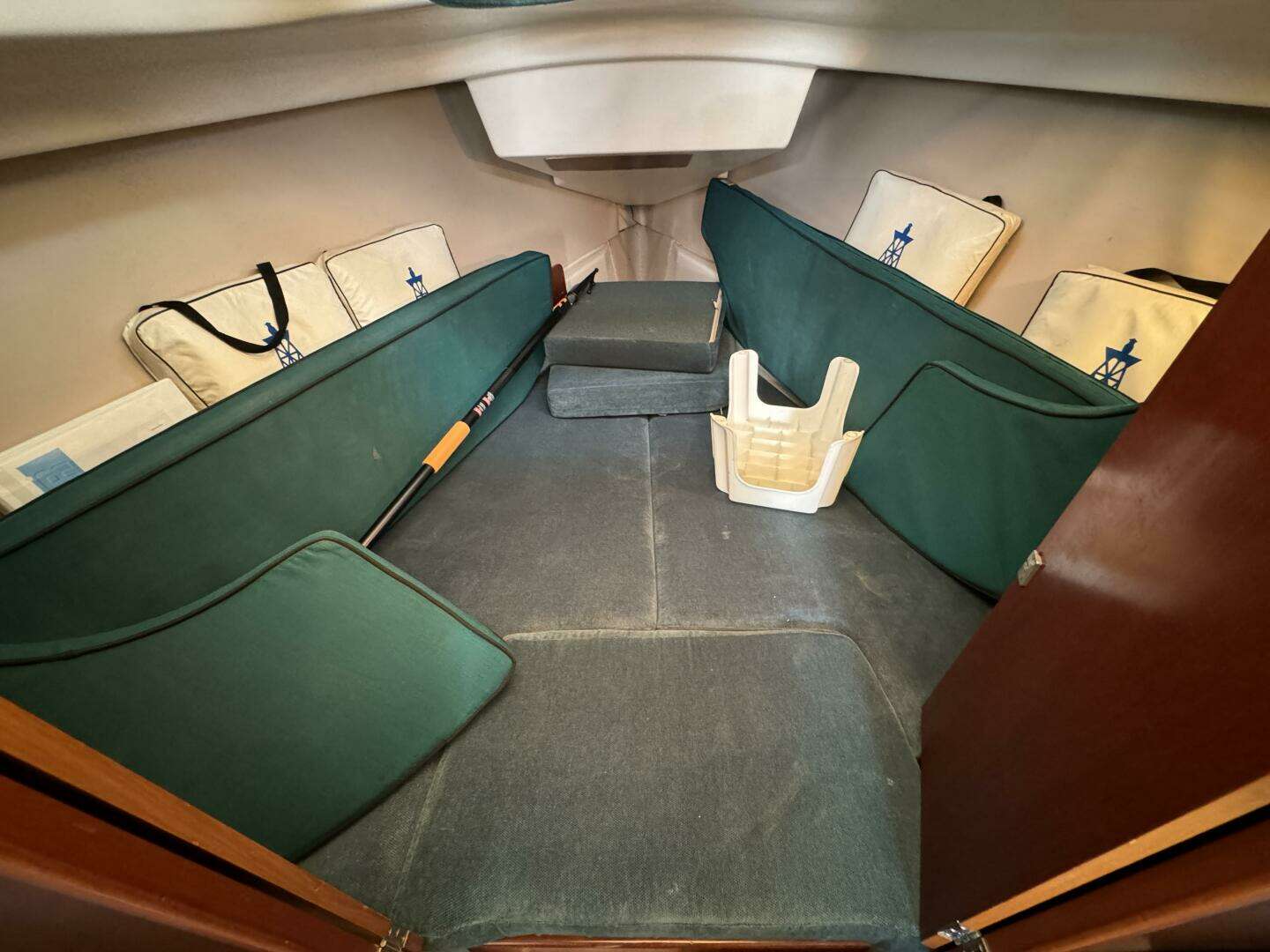 1996 Beneteau Oceanis 321 - Image 24