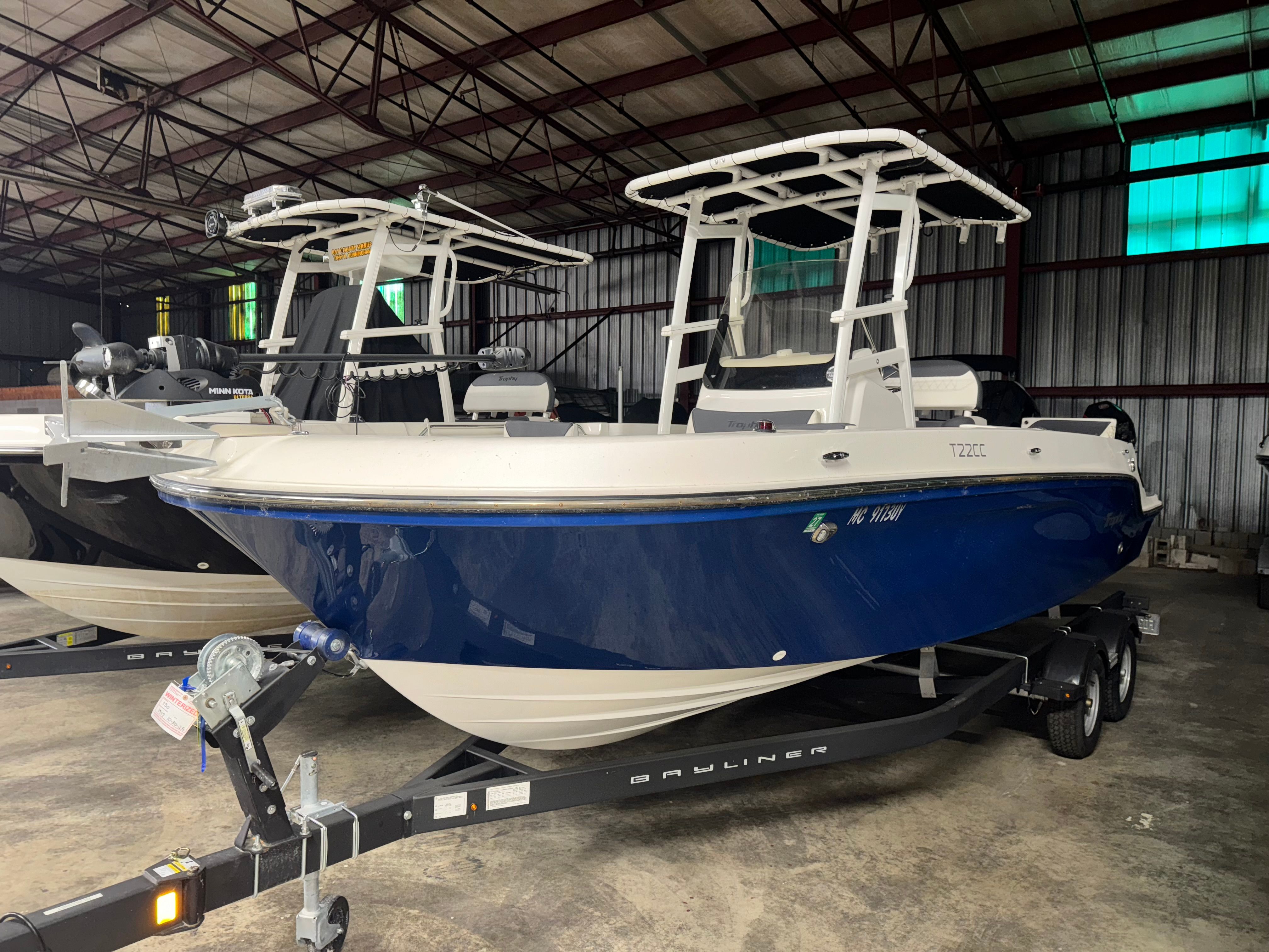 2023 Bayliner Trophy T22CC
