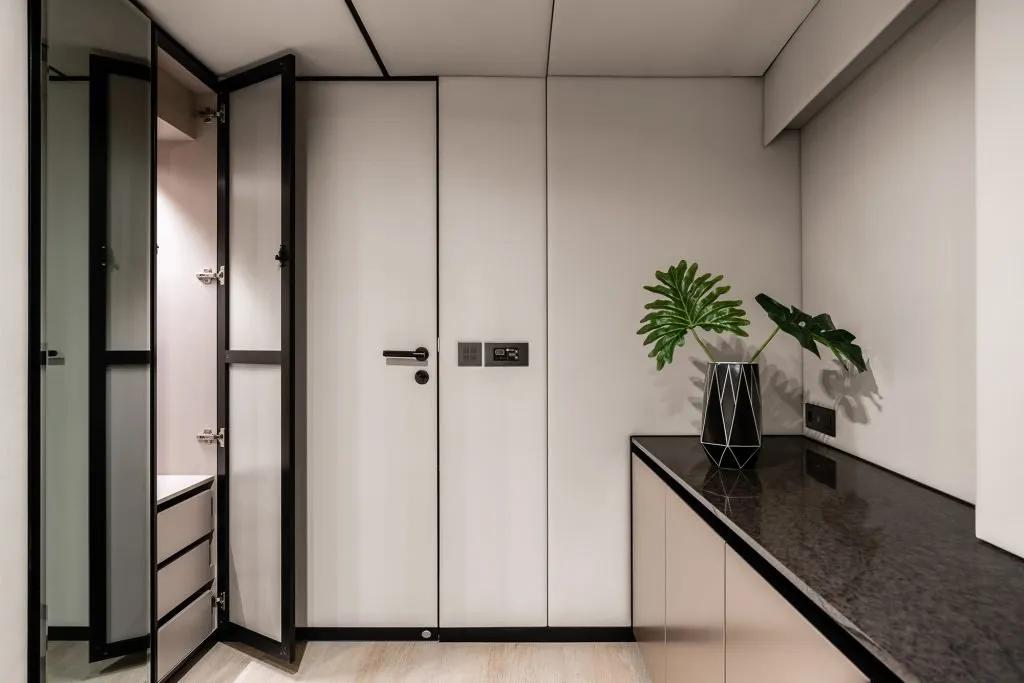 Modern interior of 2026 Sunreef 80 Sunreef Power yacht with sleek design and elegant decor.