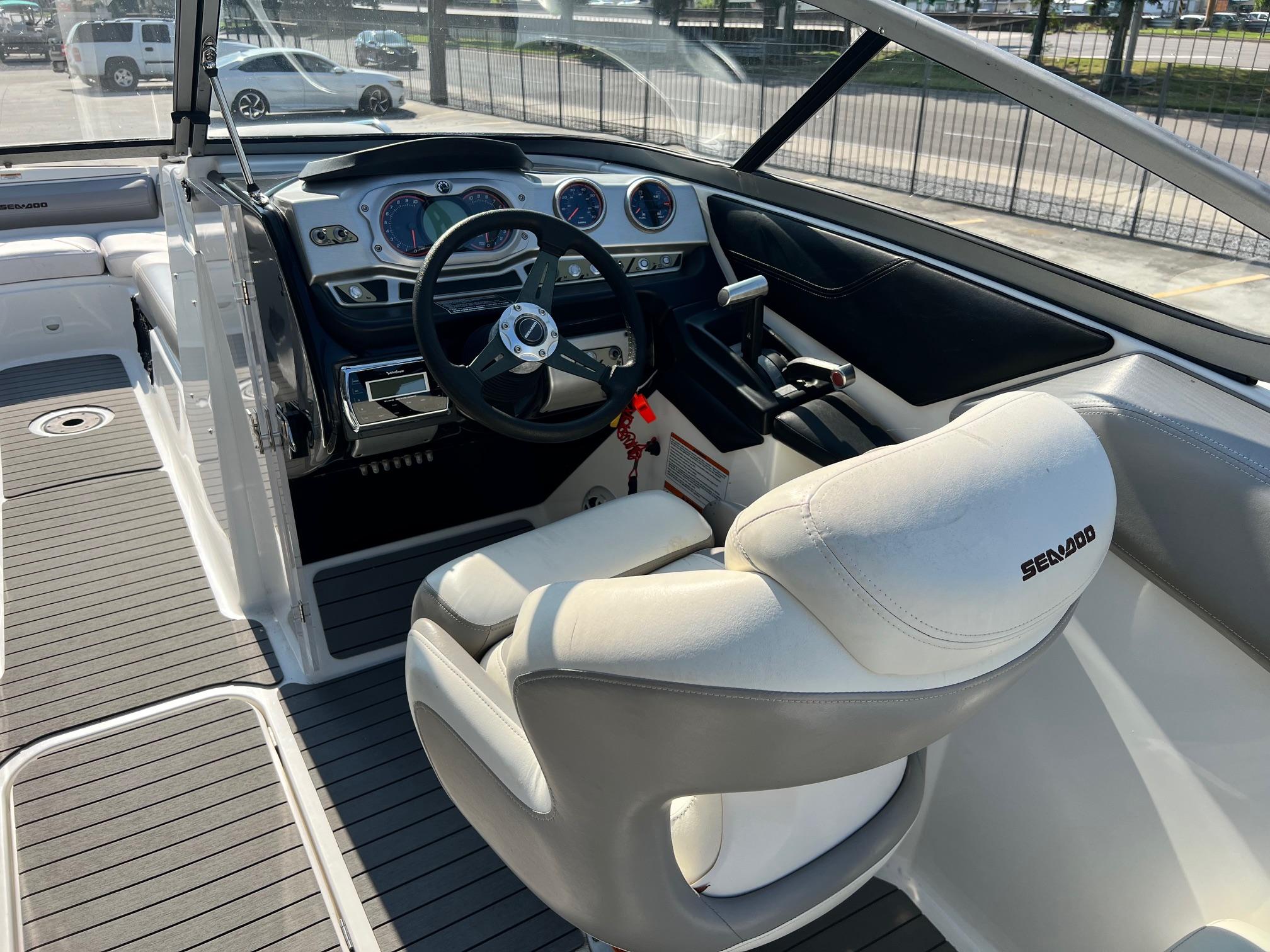 2012 Sea-Doo Sport Boats 230 Challenger SE - 5