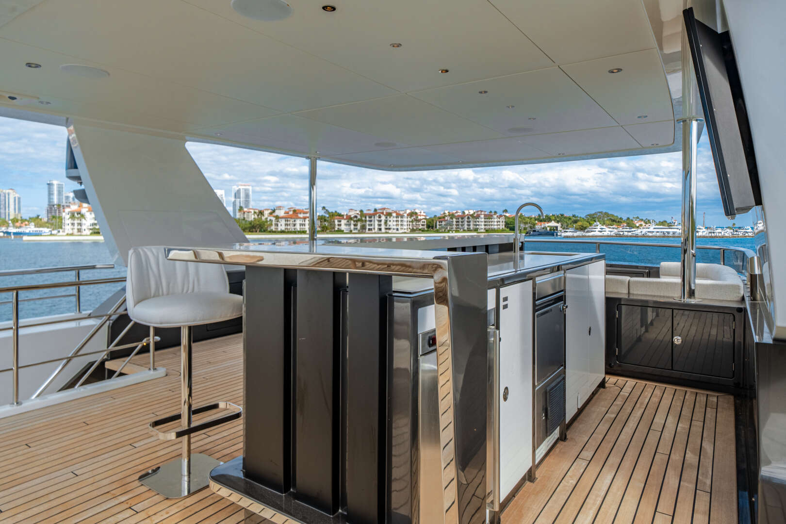 2026 Ocean Alexander 35P - Image 27