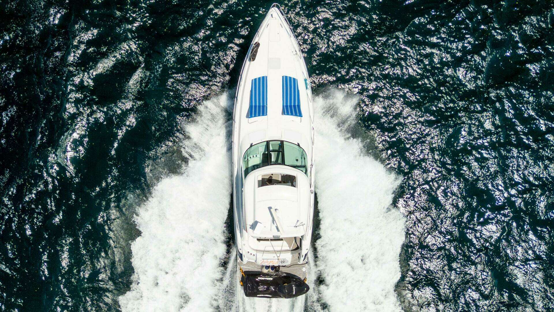 2007 Formula 45 Yacht - Image 22