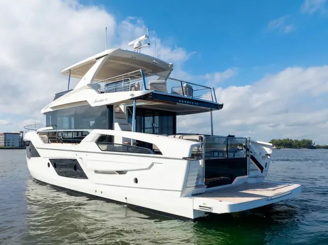 2026 Absolute Navetta 62 - Image 9