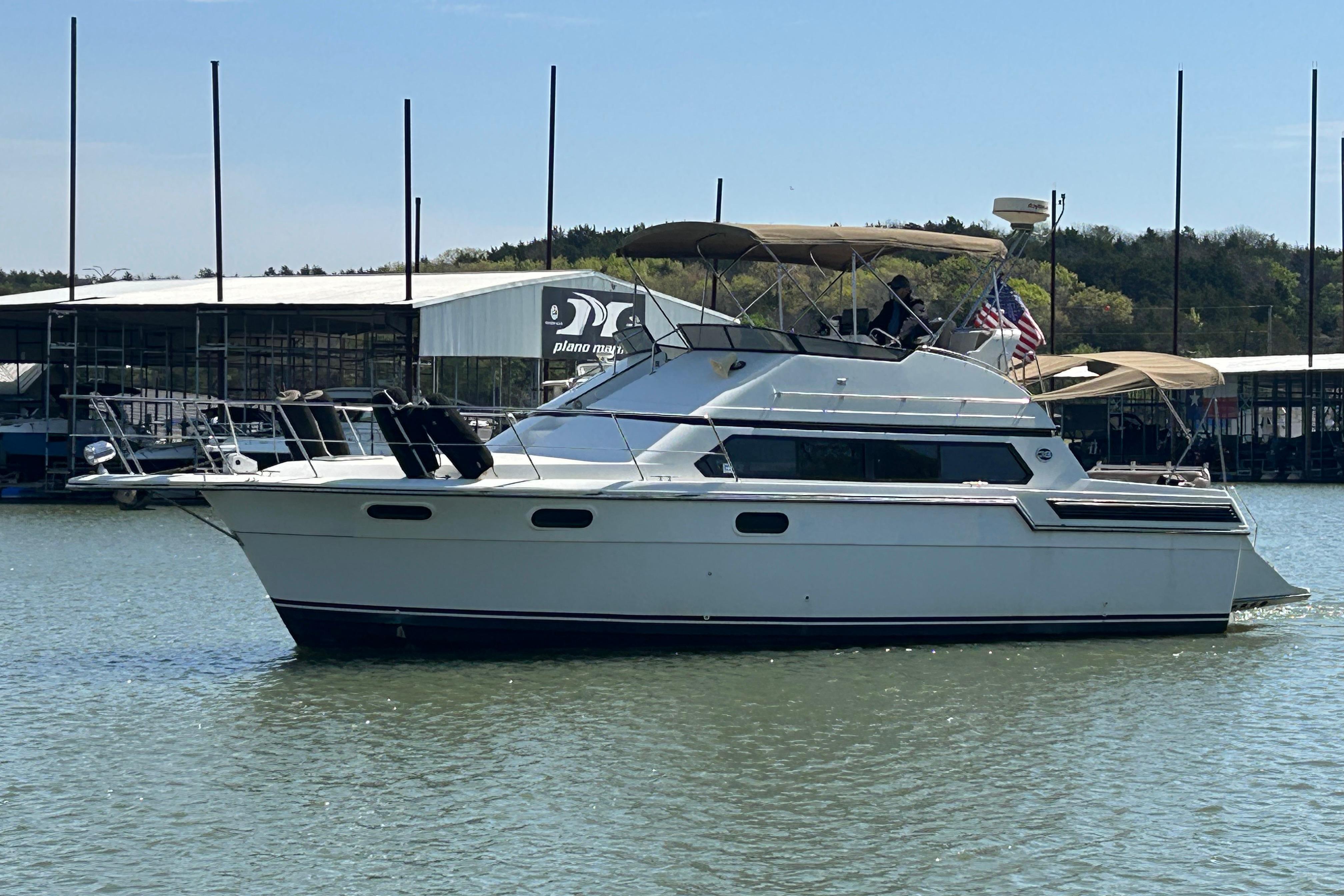 1989 Carver 380 Santego