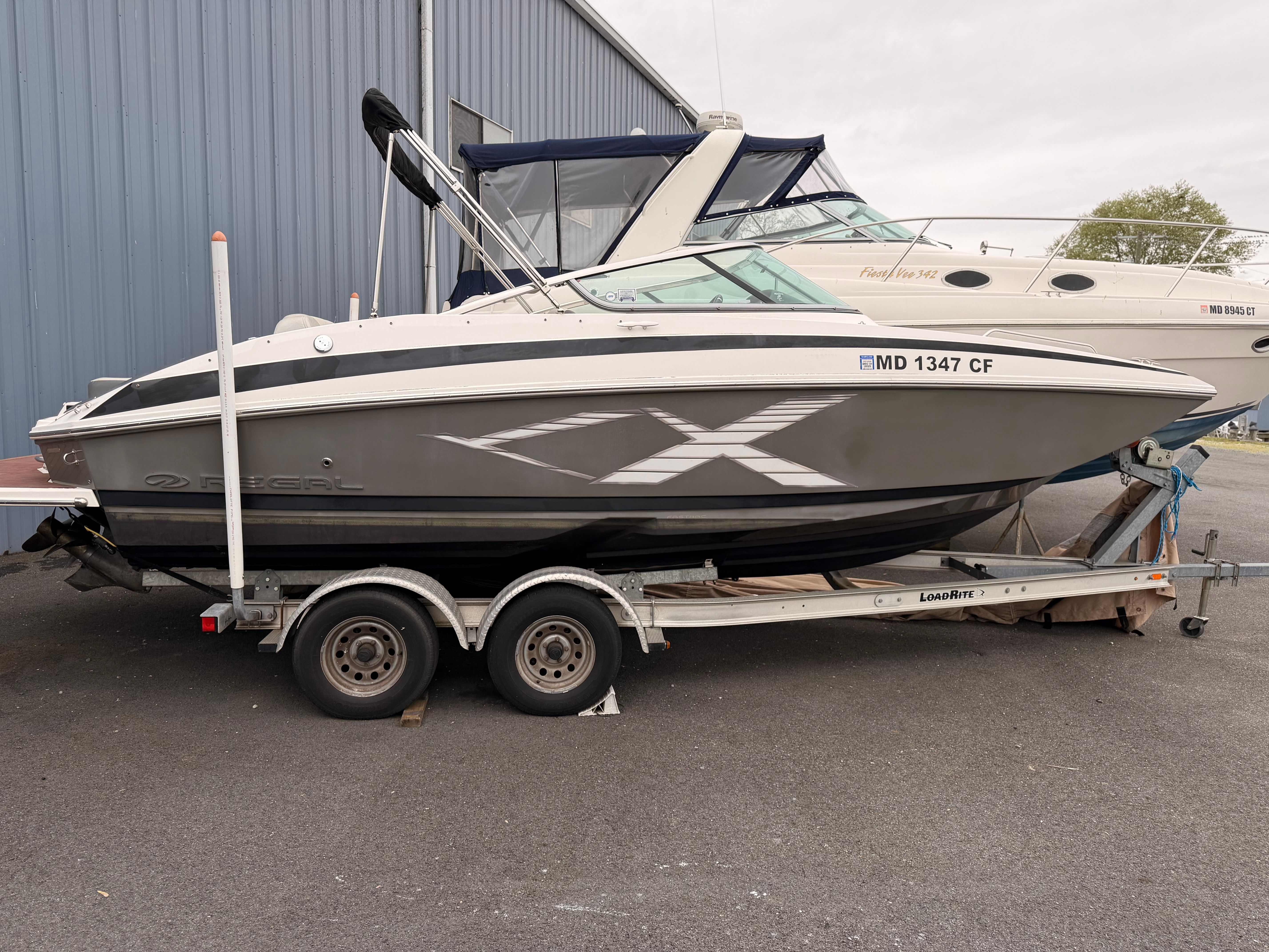 2013 Regal 24 FasDeck