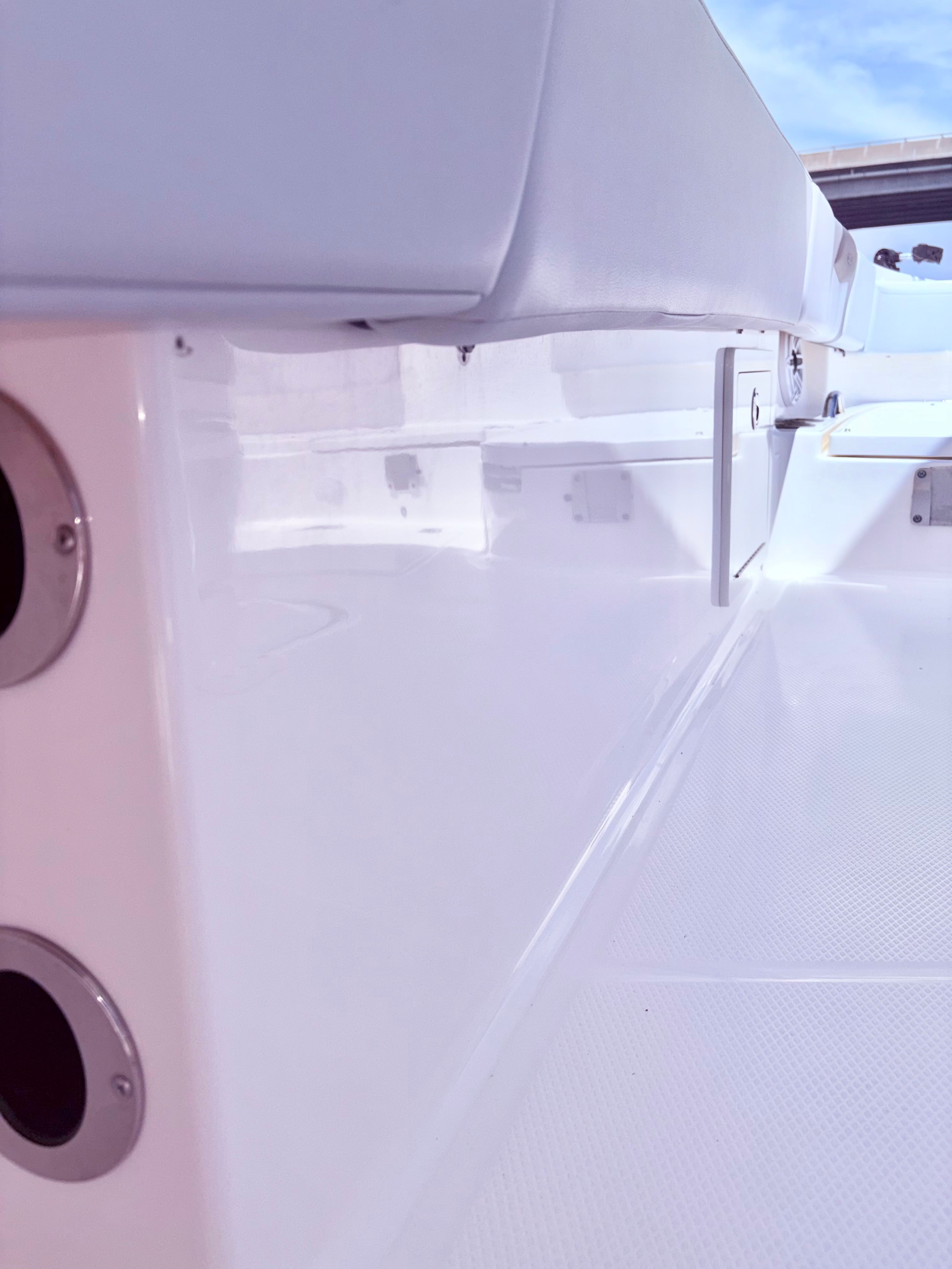 Interior view of 2025 Robalo 266 Cayman boat deck.