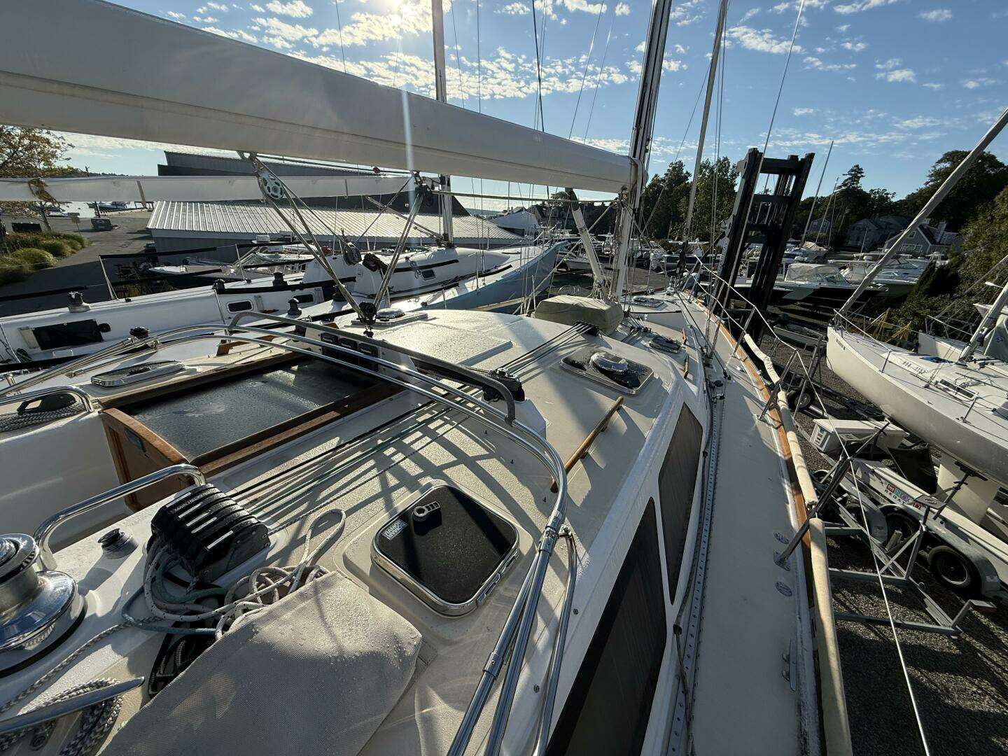 2011 Tartan 4700 - Image 16
