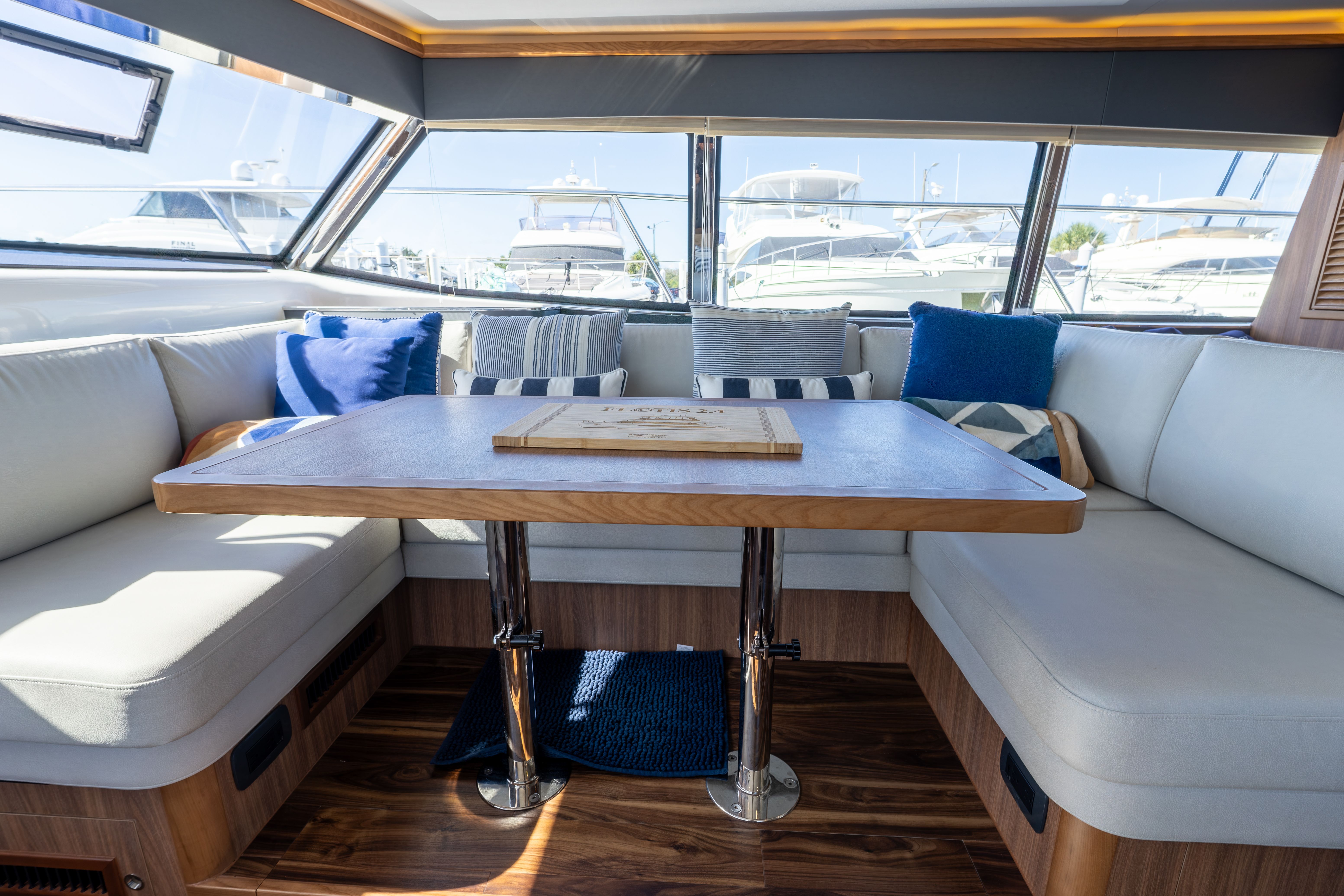 2025 Aquila 42 Yacht - 20