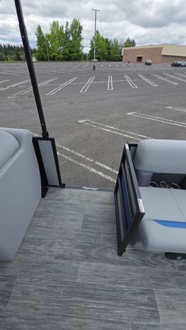 2026 Bentley Pontoons BENTLEY BOLT With 150Hp Mercury Four-Stroke Motor - 41