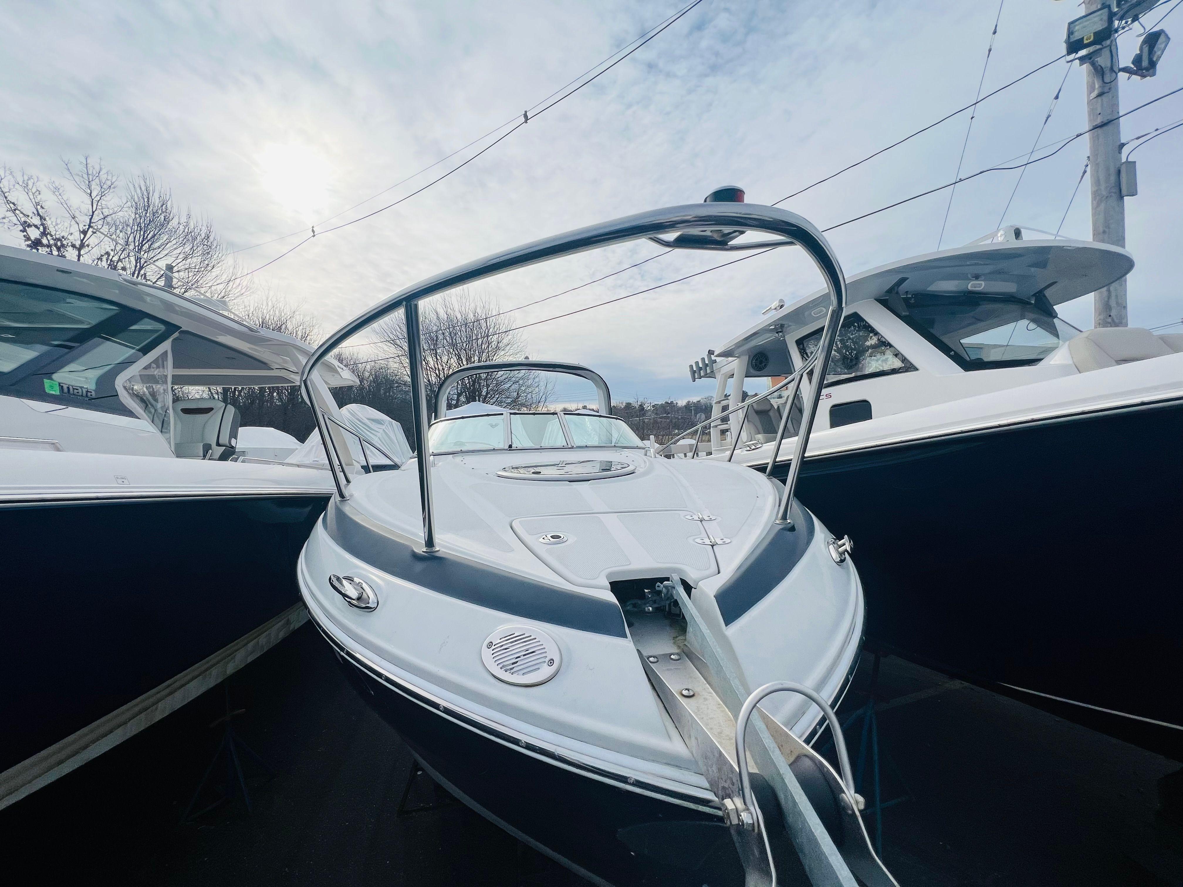 2019 CROWNLINE 264 CR - Image 5