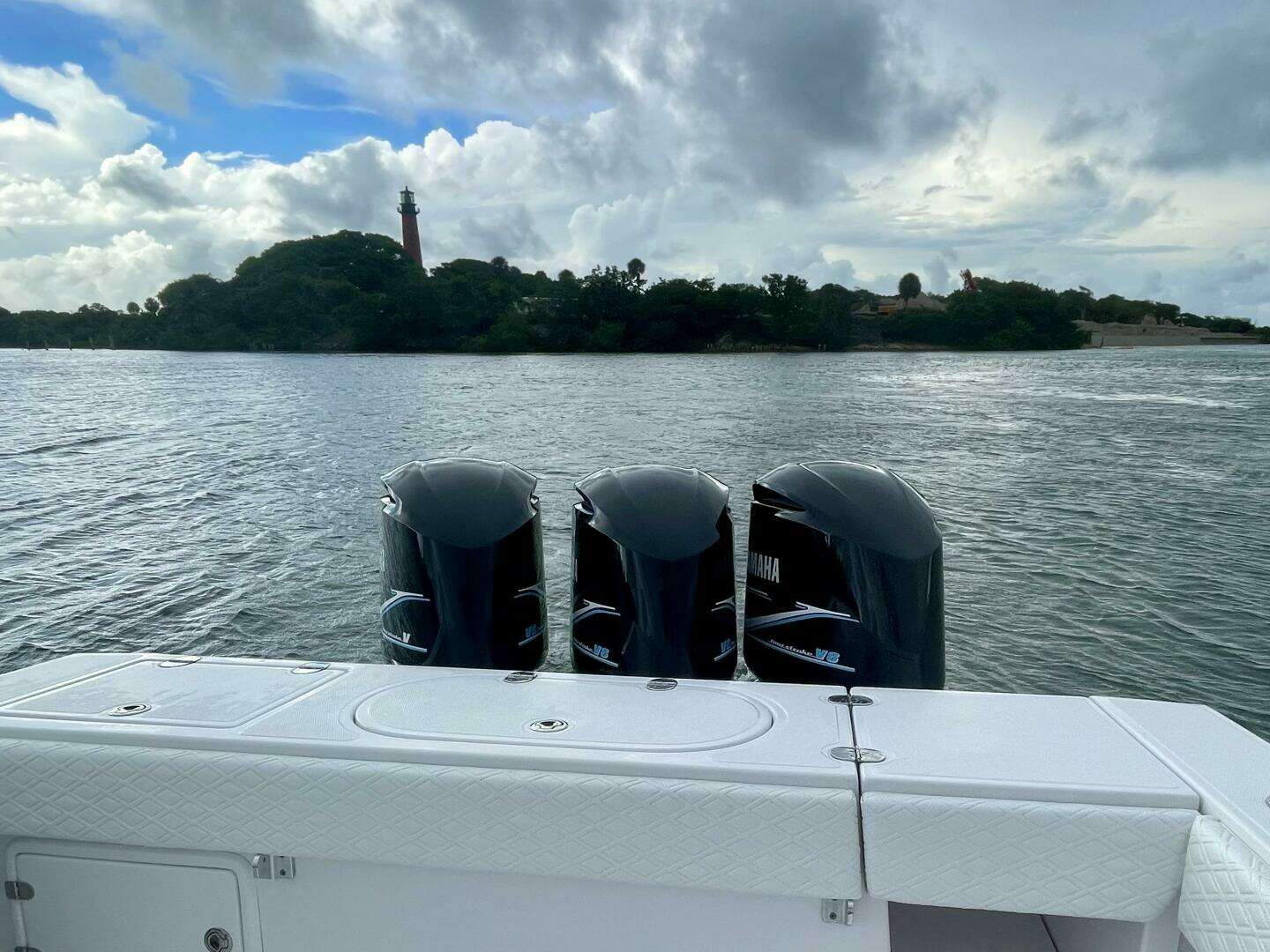 2014 Venture 39CC - Image 22