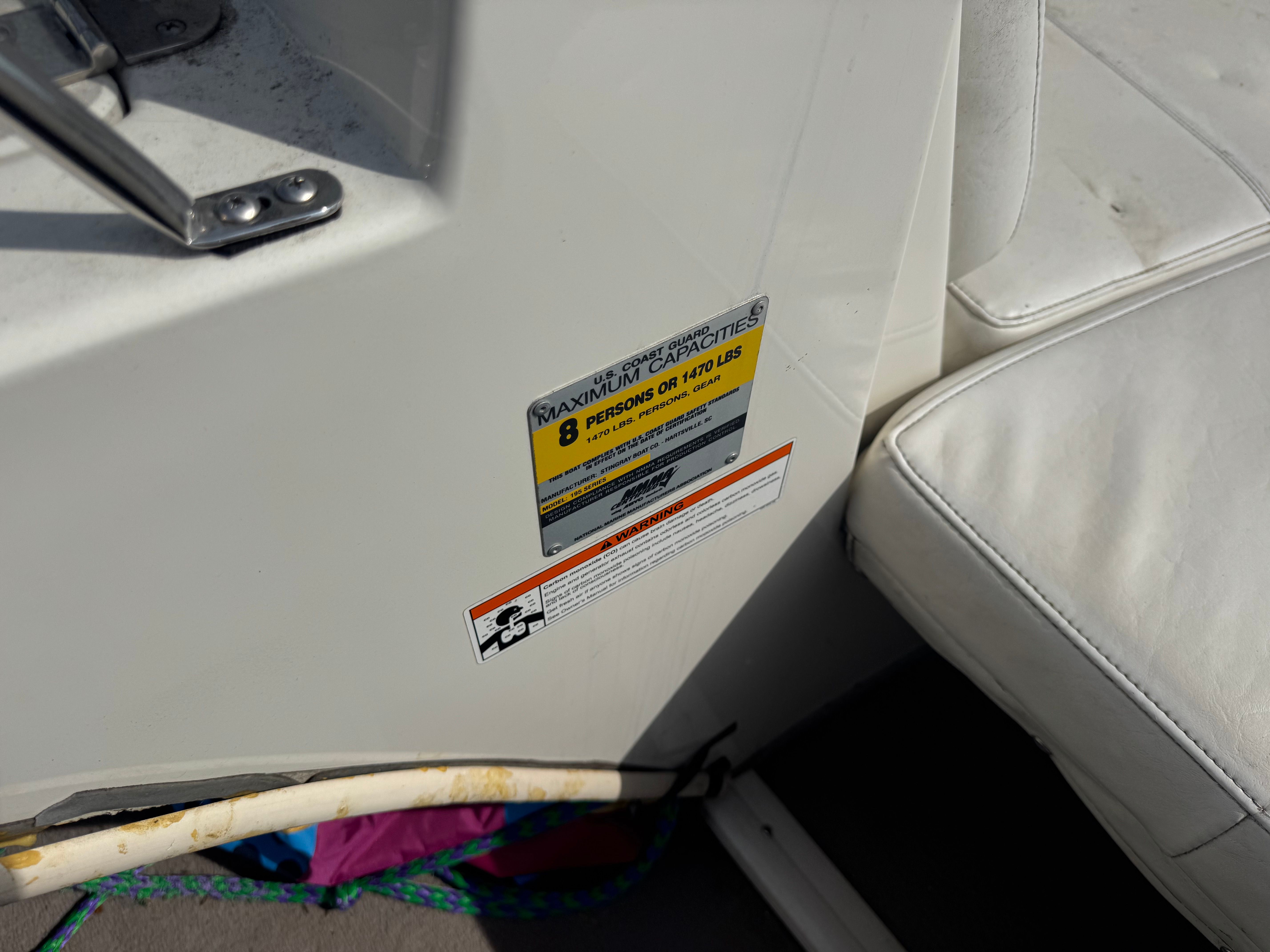 2009 Stingray 199 FX - 29