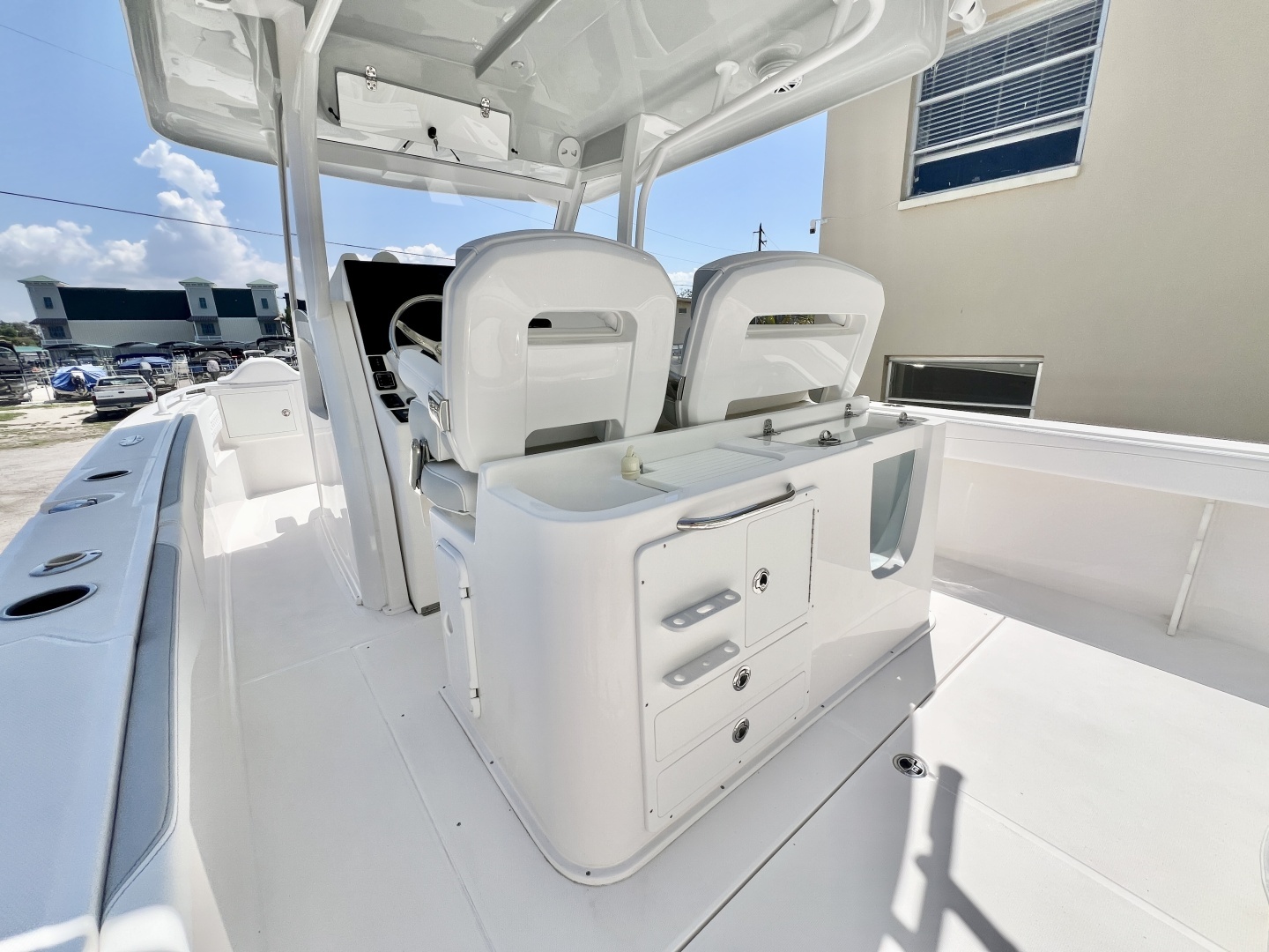 2026 Stamas 33T Aventura - Image 13
