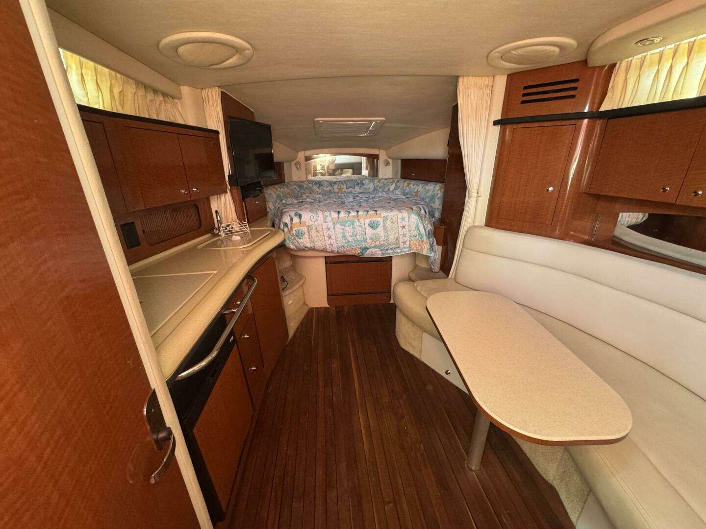 2002 Sea Ray 320 Sundancer - Image 37