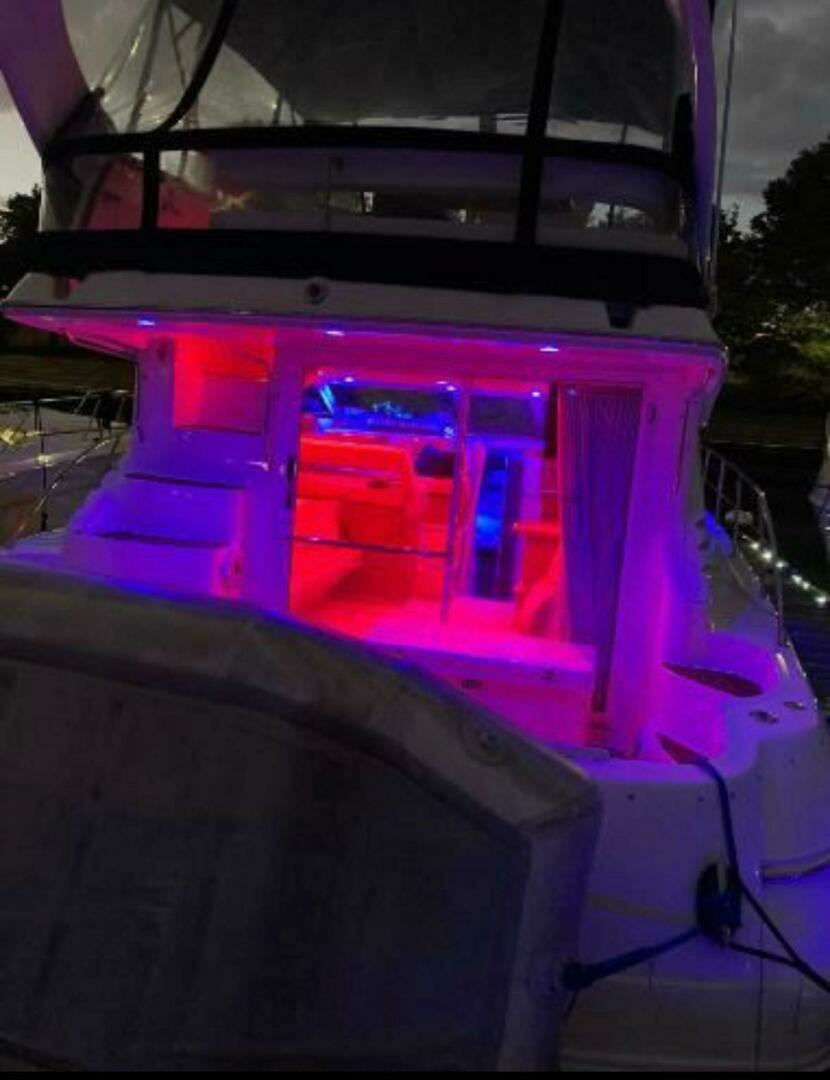 2001 Sea Ray 400 Sedan Bridge - Image 14
