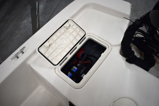 2025 Carolina Skiff E20 JVX Center Console - 17