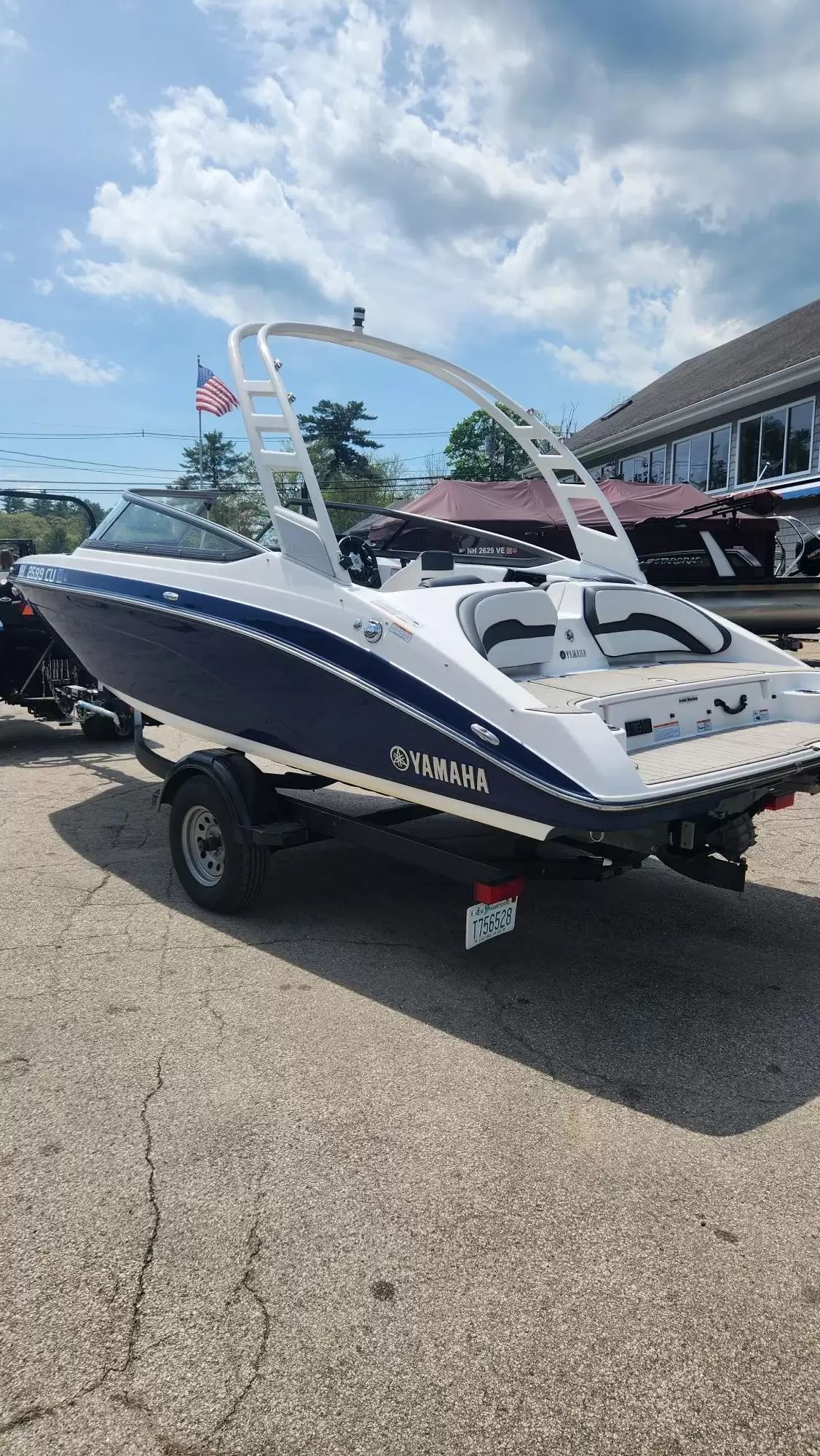 2021 Yamaha Boats 195S - 4