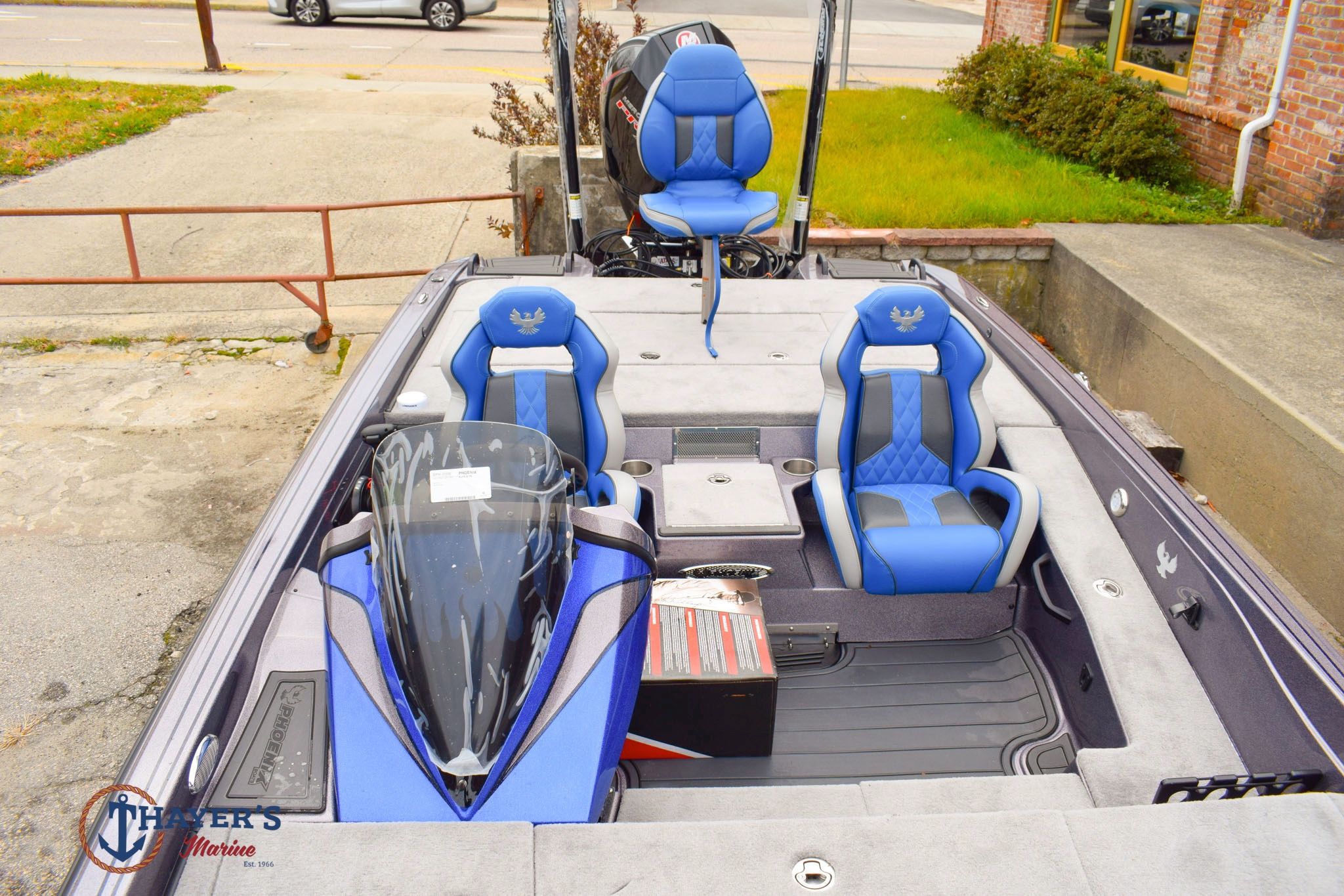 2026 Phoenix Bass Boats 921 Elite X - 12