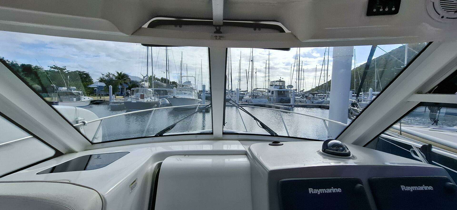 2013 Boston Whaler Conquest 315 - Image 13