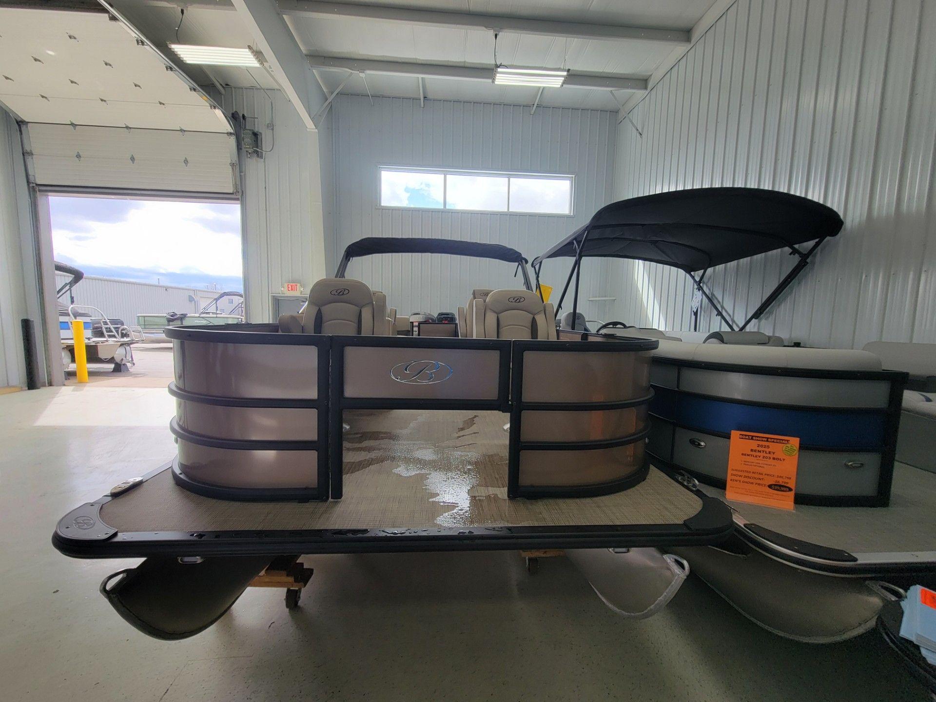 2025 Bentley Pontoons FISH 200 CW - 3
