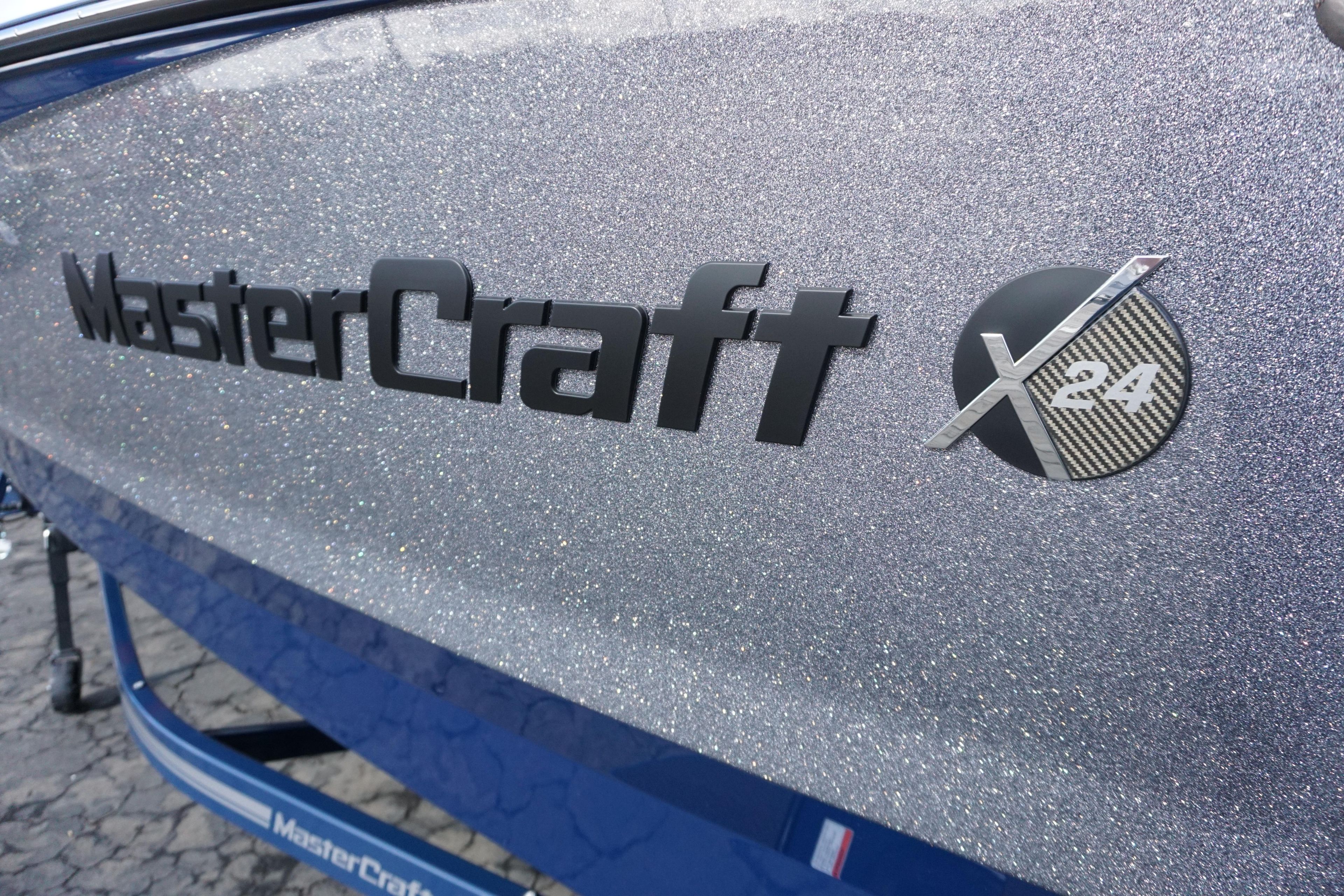 2025 MasterCraft X24 Supercharged 6.2L - 9K Rebate Eligible - 11