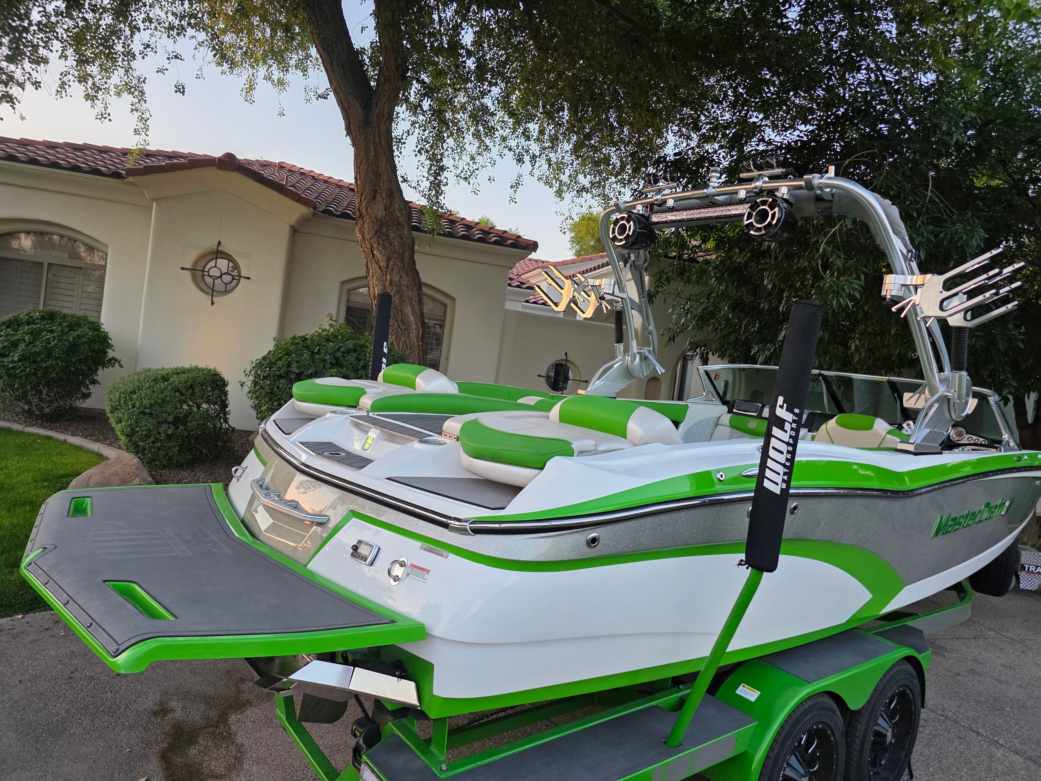 2014 MasterCraft X46 - 12
