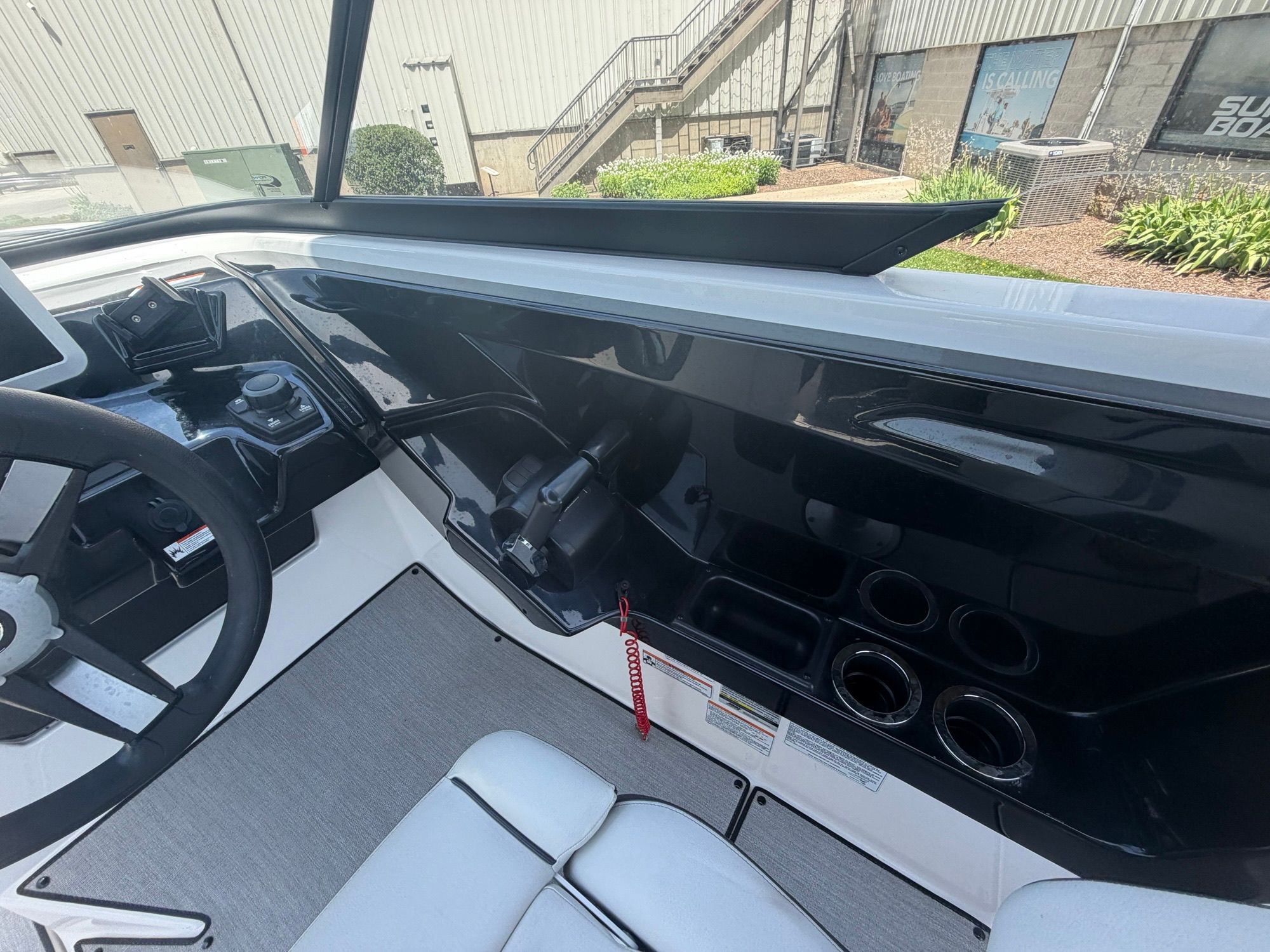 2021 Yamaha Boats AR250 - 12