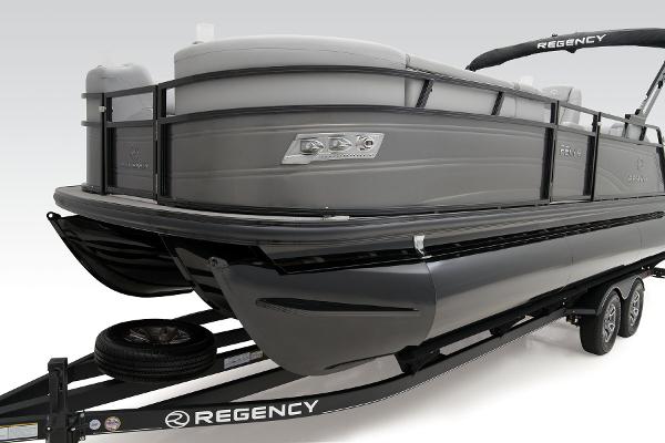 2025 Regency 230 LE3 Sport - 28
