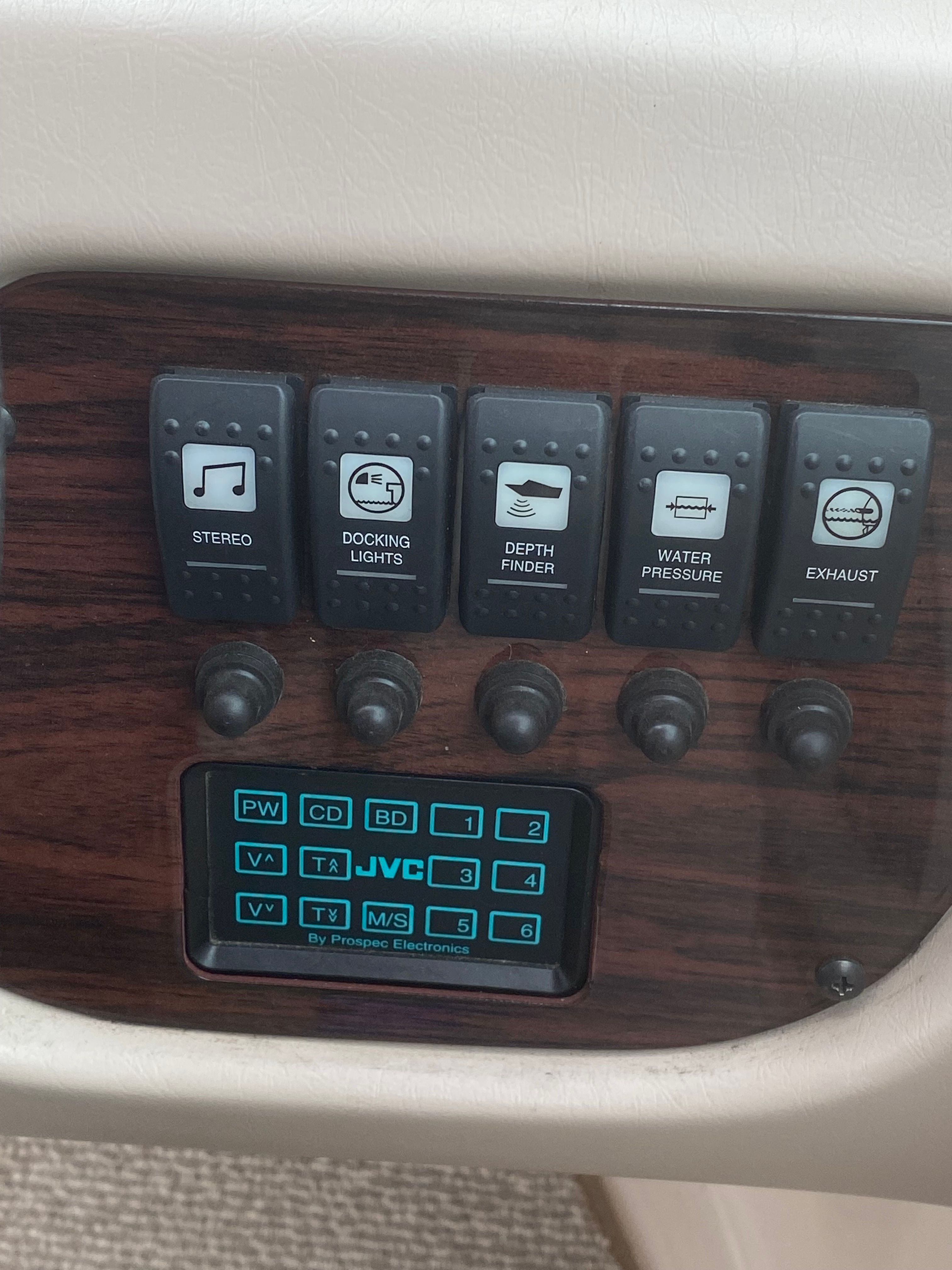 Dashboard of a 2000 Chaparral 230 SSi boat.
