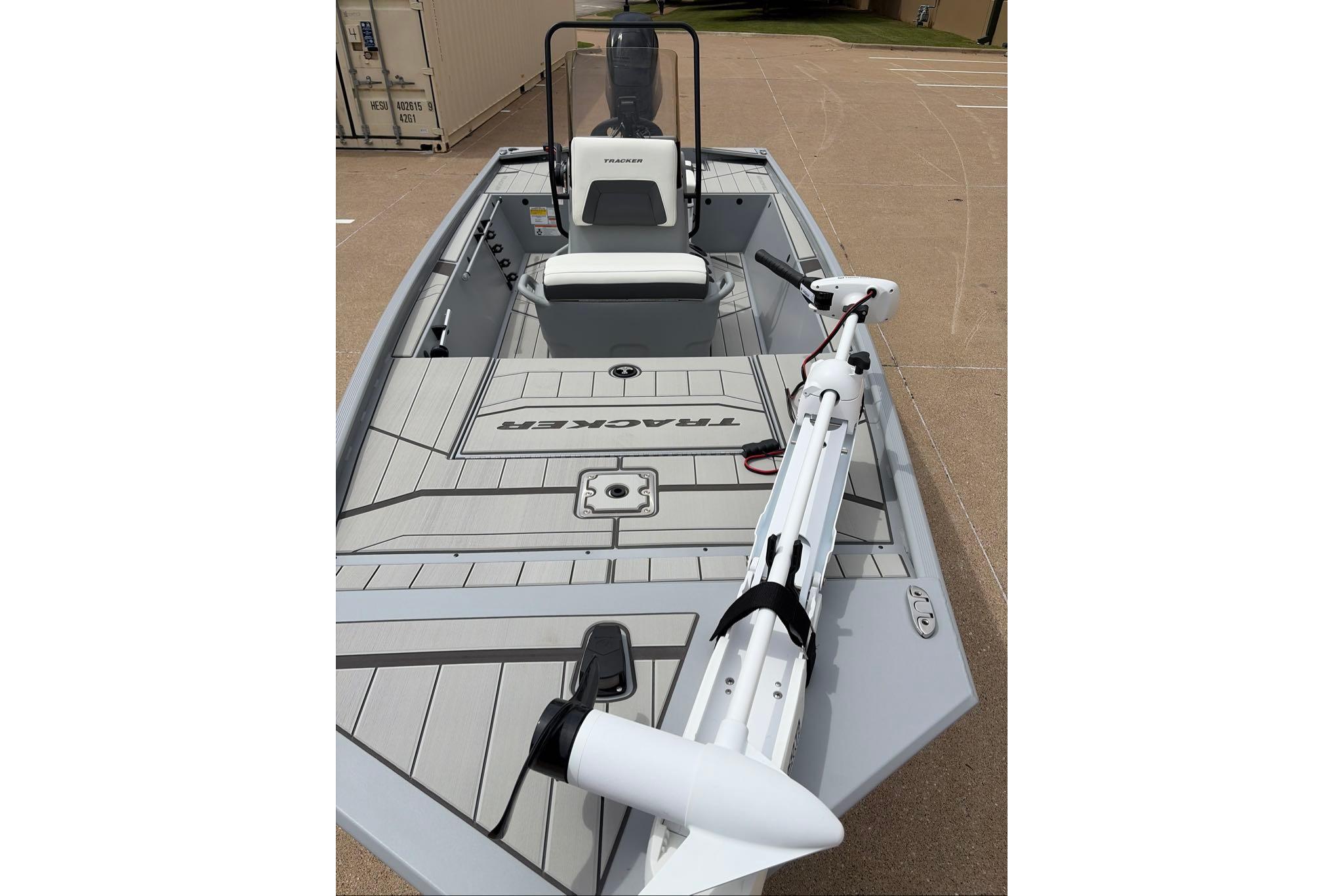 2026 Tracker Bass Tracker Classic CC boat with sleek design and advanced features.