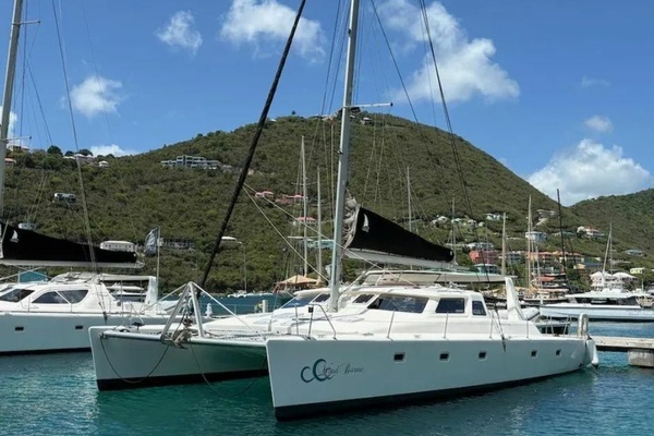 2015 Voyage Yachts 520