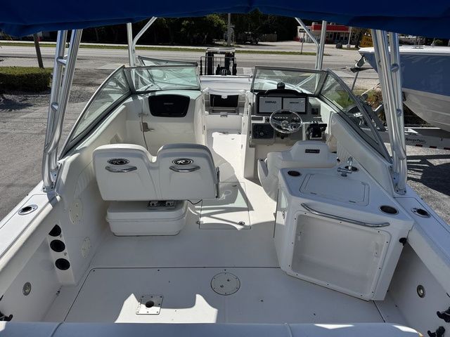 2012 Robalo 247 DC - 7