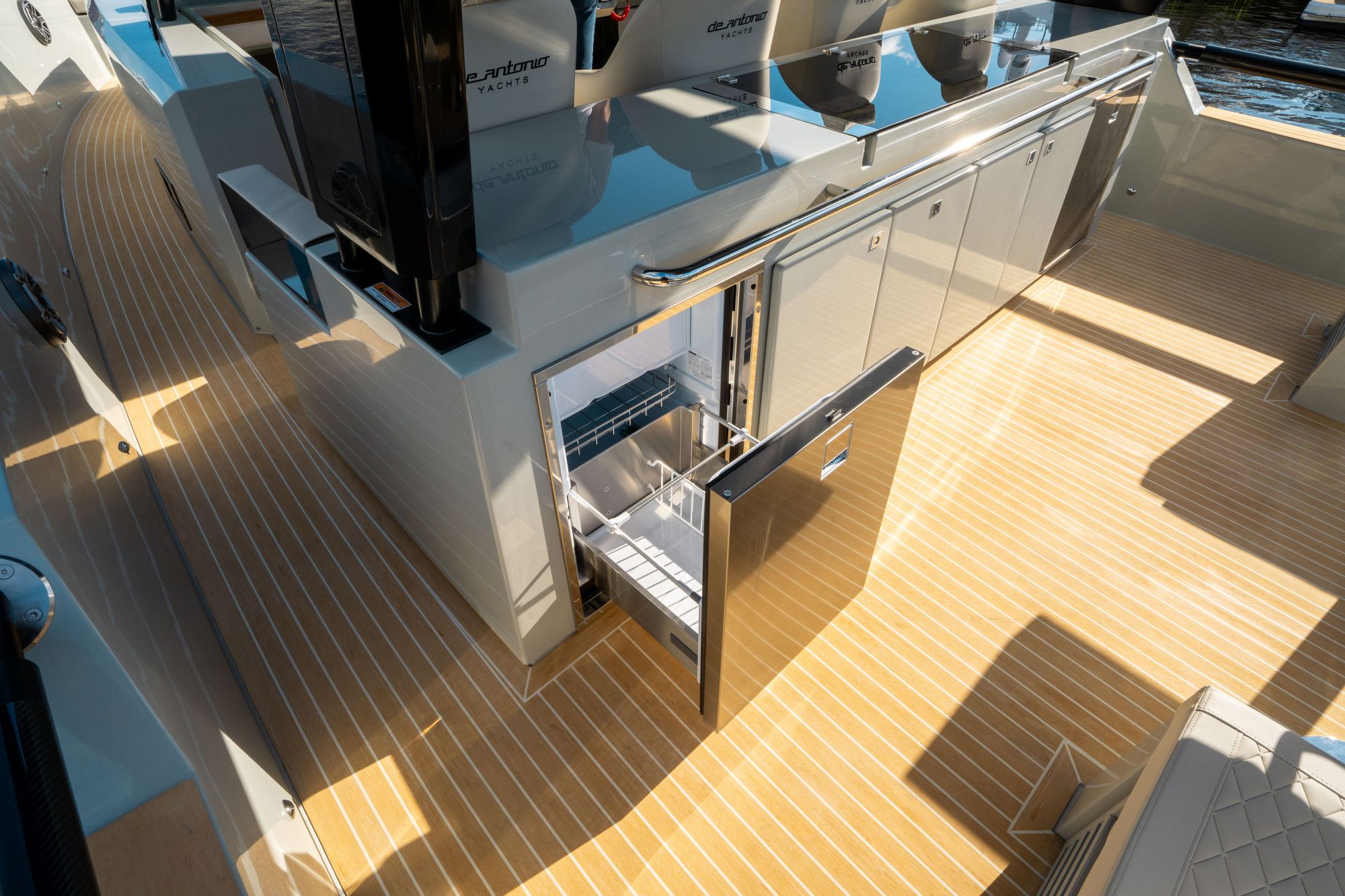 2025 De Antonio Yachts D50 OPEN - 23