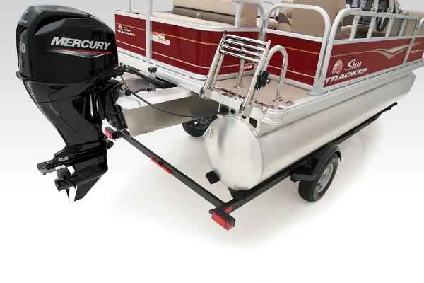 Manufacturer Provided Image: Sun Tracker Party Barge 18 DLX