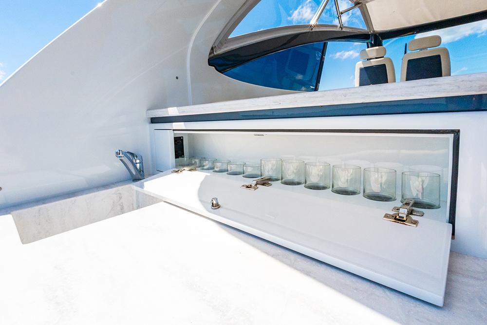 Port cockpit glass storage