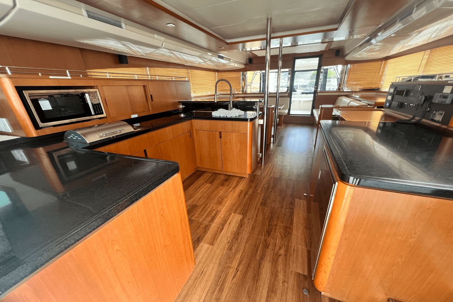 2016 Aquila 48 - 8